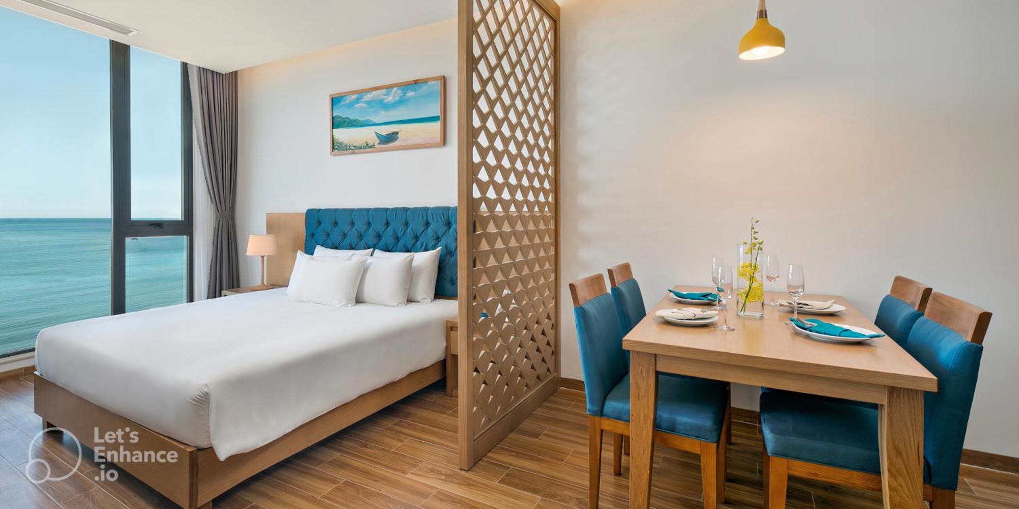 Seashore & Hotel