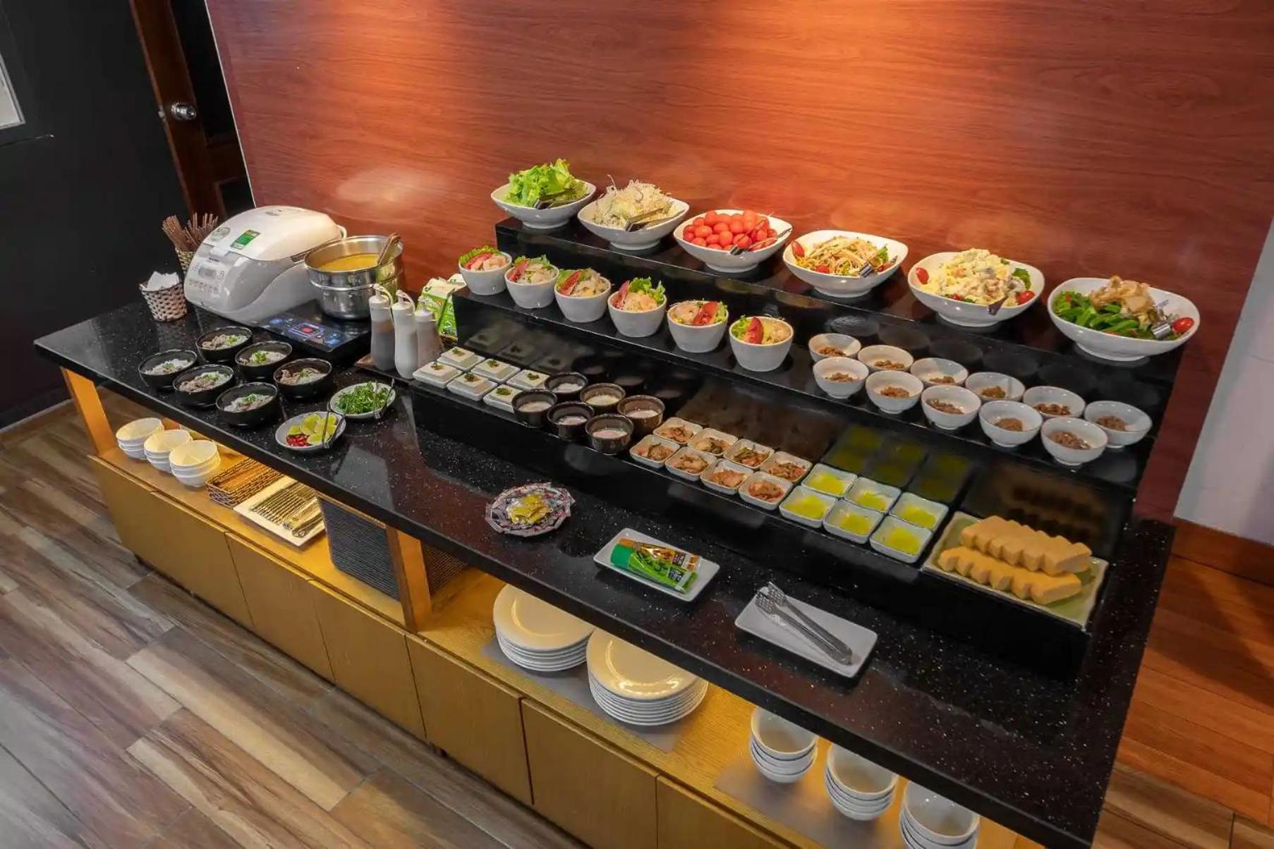 Hotel Azumaya Linh Lang 3*