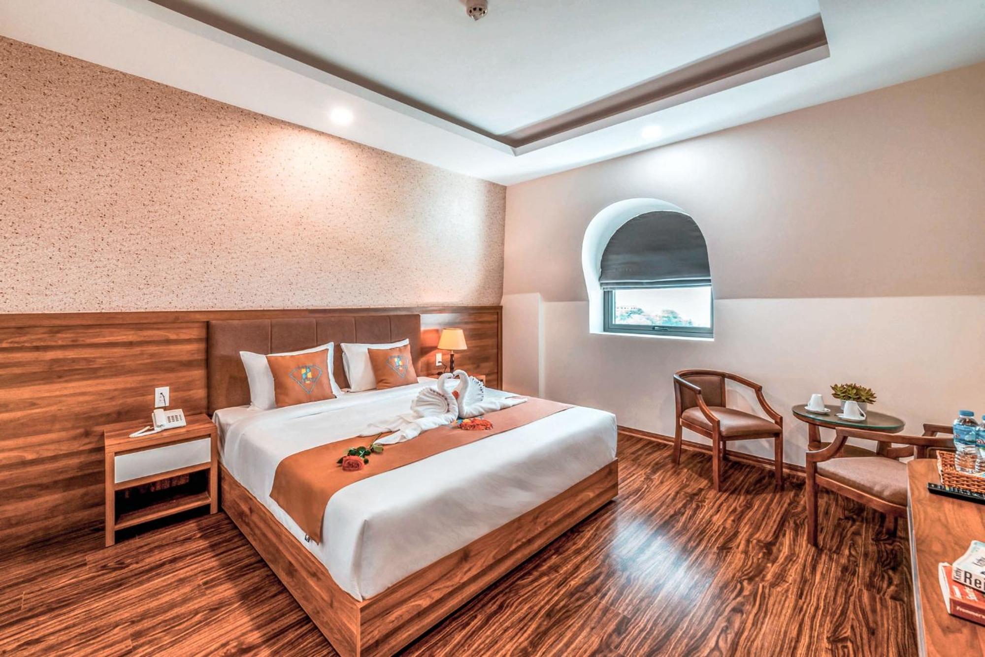 Hotel Night Sea 4*