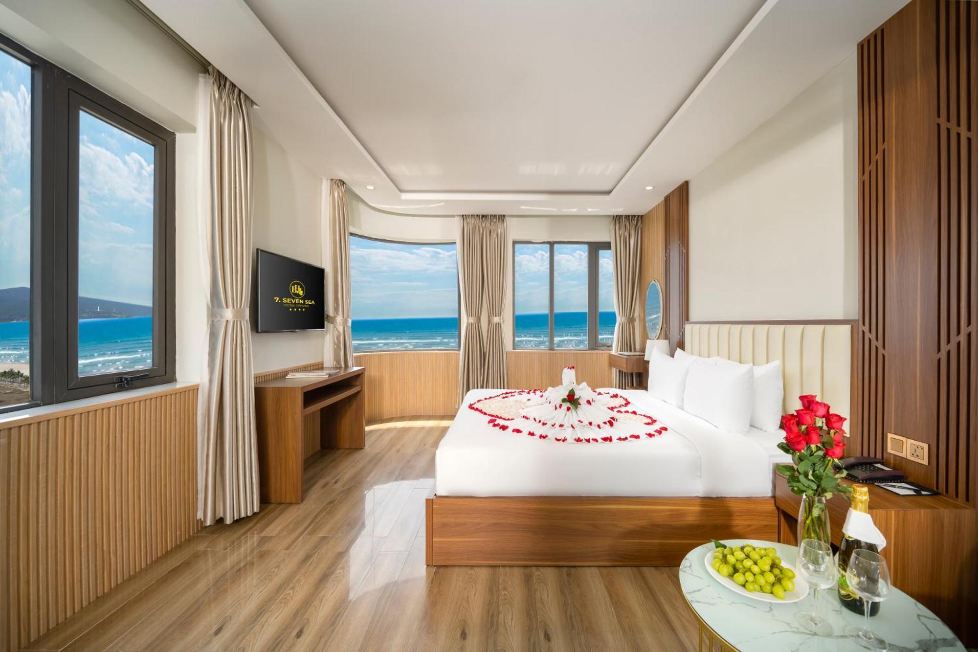 7 Seven Sea Hotel 4*