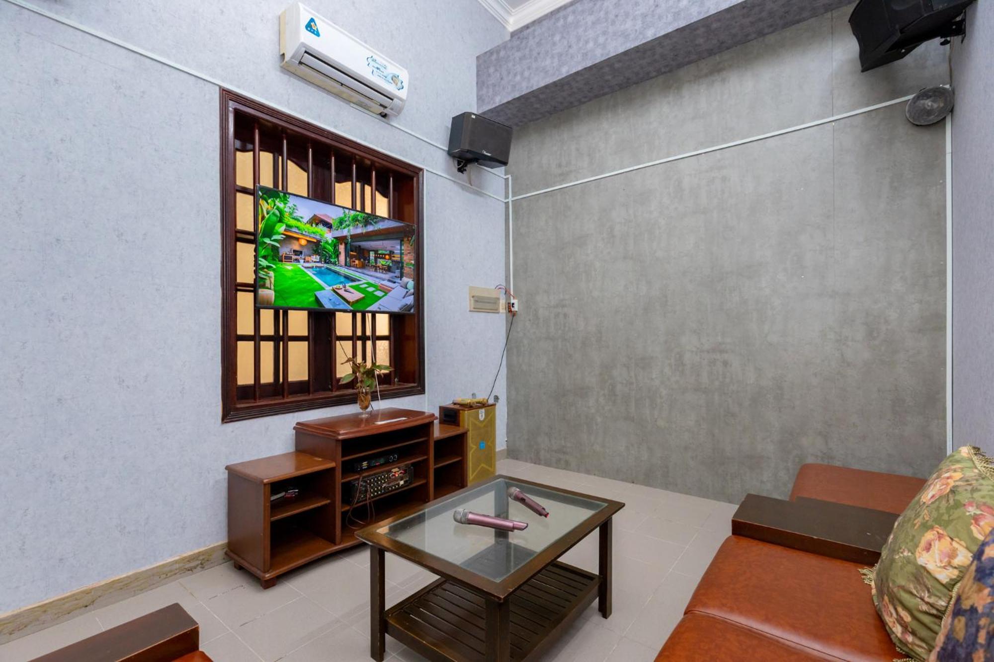 Villa Hoang Duc Ho Boi Bai Sau