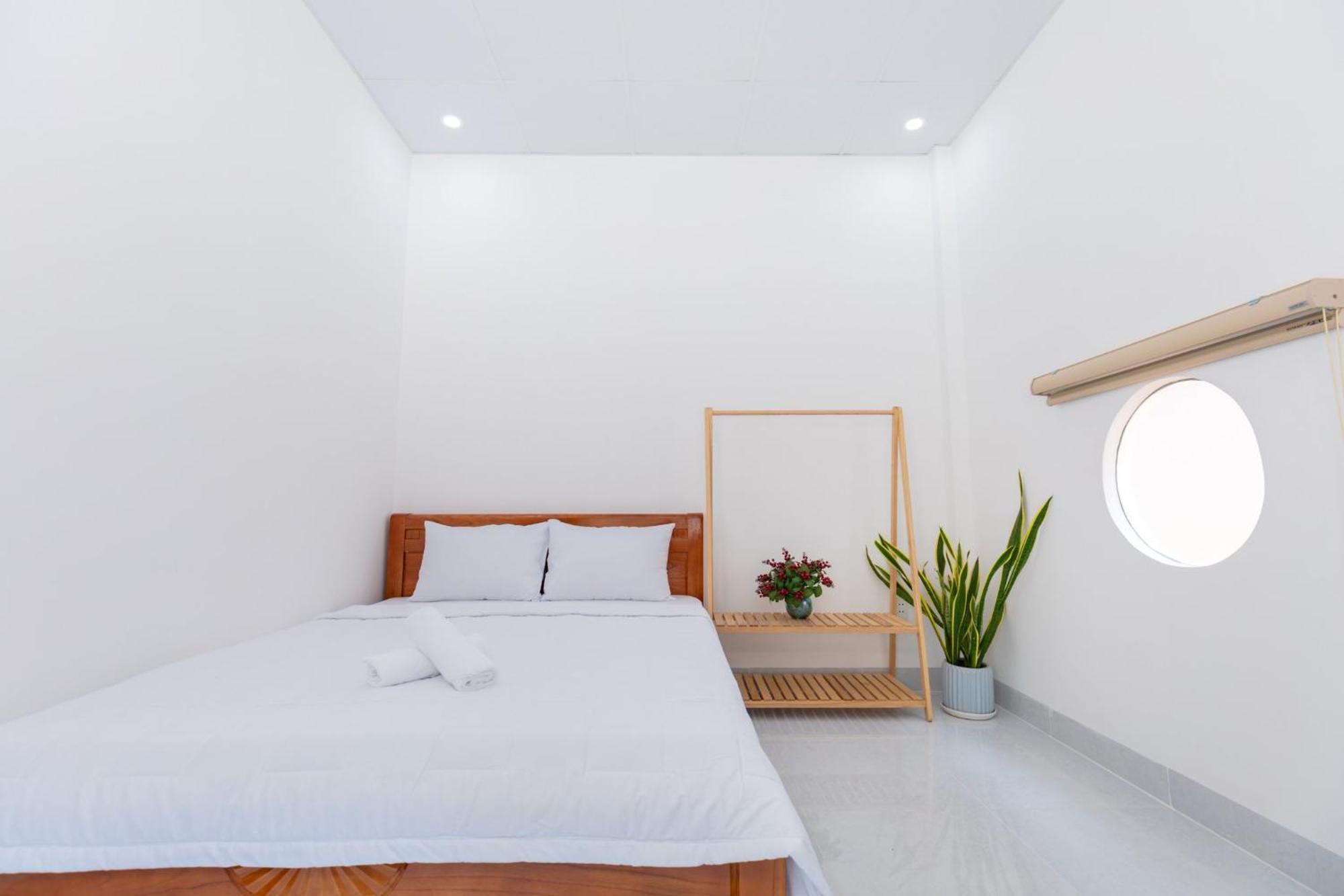 Villa Ho Boi Hoang Duc Cot Co
