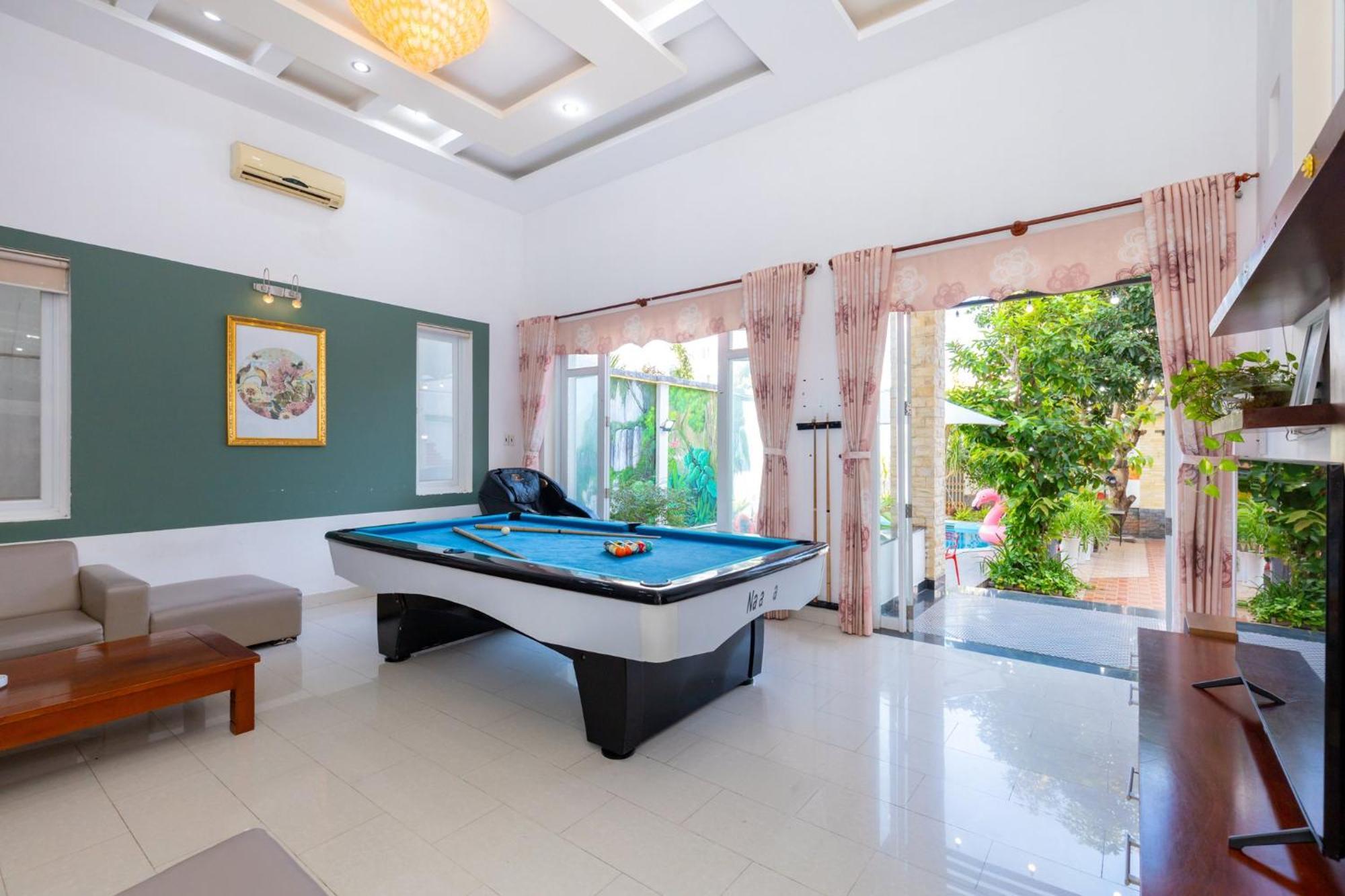 Biet Thu Duc Hoang Vo Thi Sau Ho Boi Bida Karaoke Free Villa *