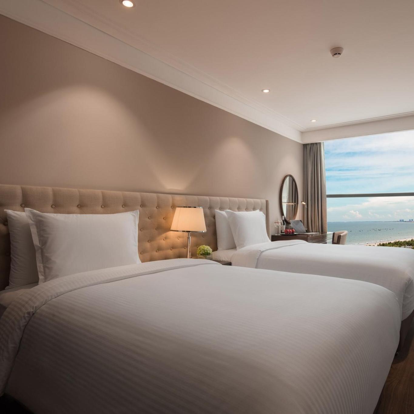 Luxury 2 Bedroom At Altara * Da Nang