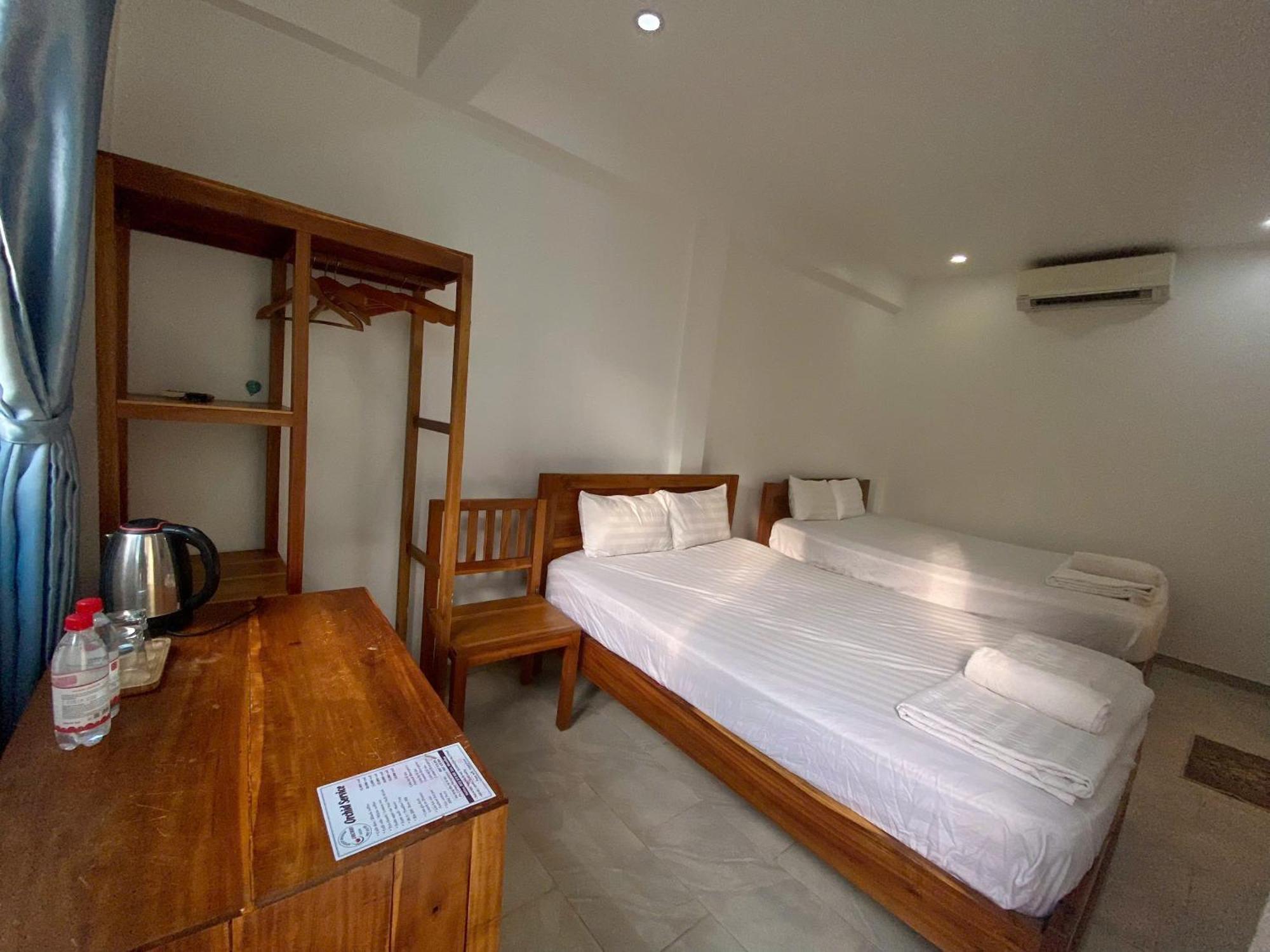 Orchid Guest house 2*