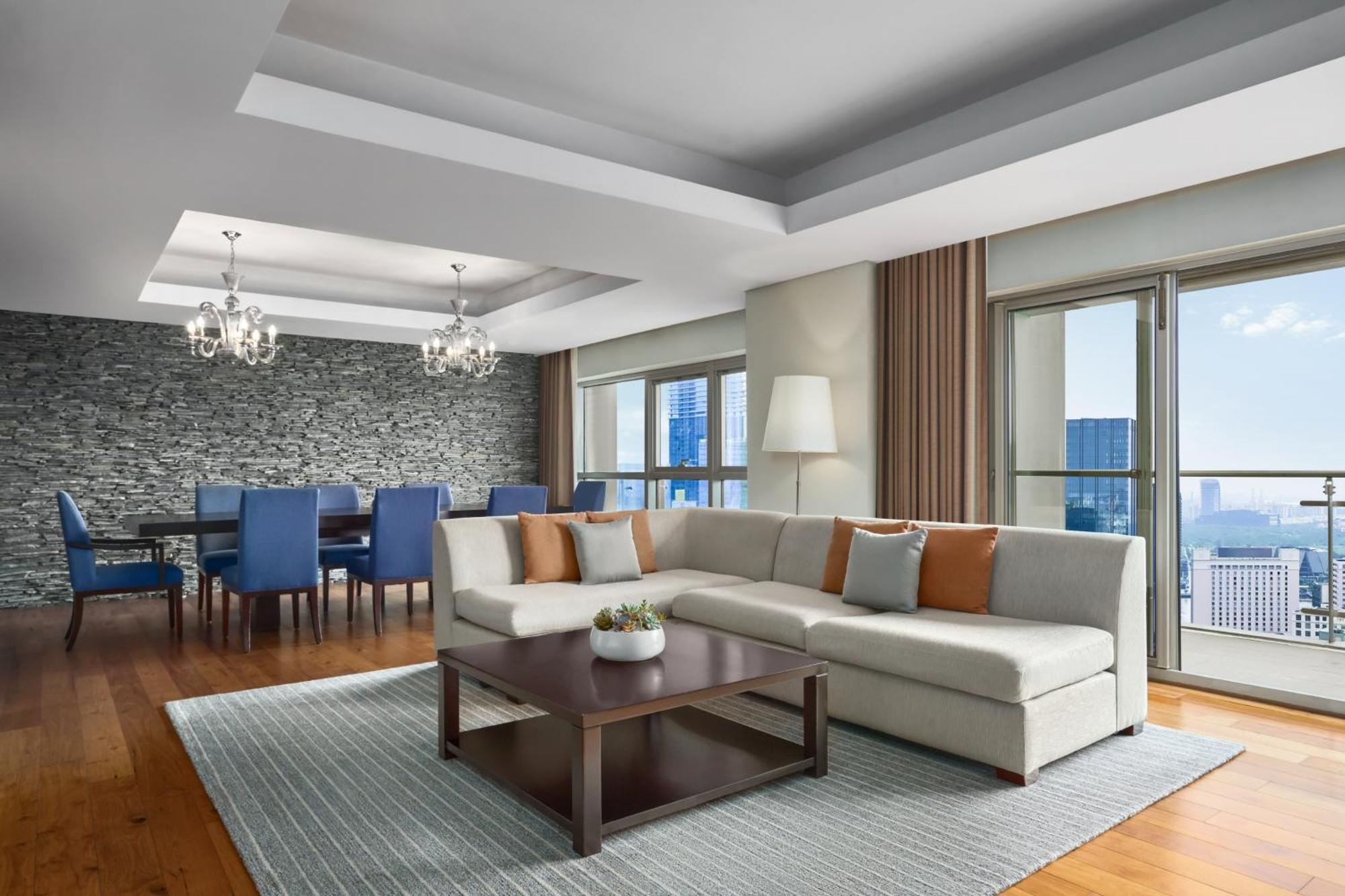 Khách sạn Intercontinental Sài Gòn 5*