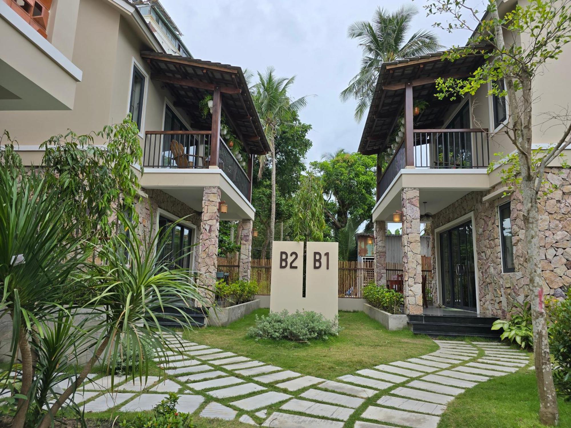 Sealight And House * Phu Quoc