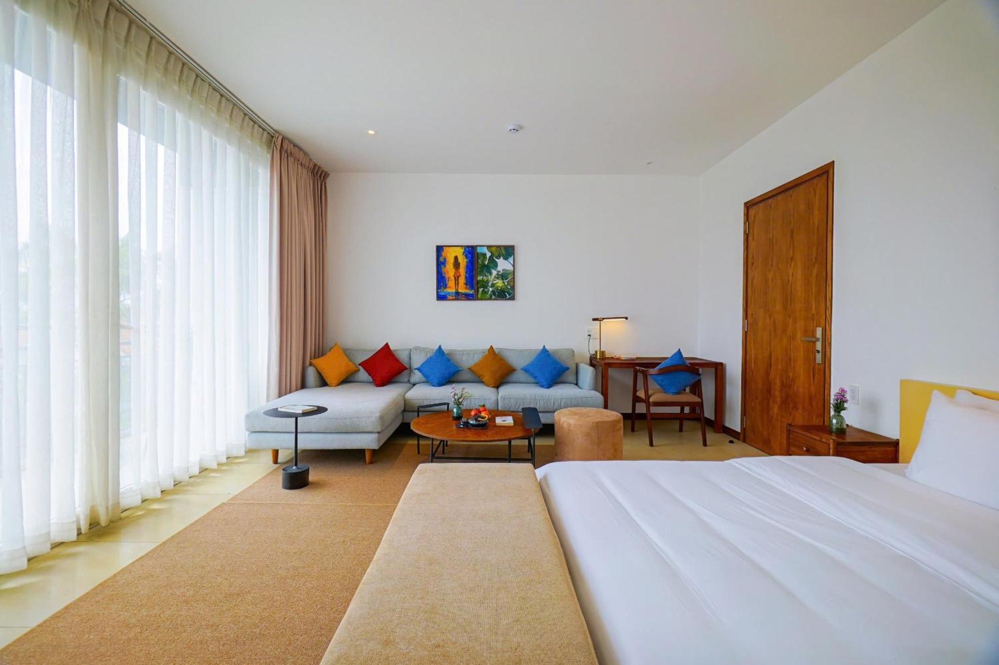 Nexus House Lang Bao Chi Khách sạn 4*