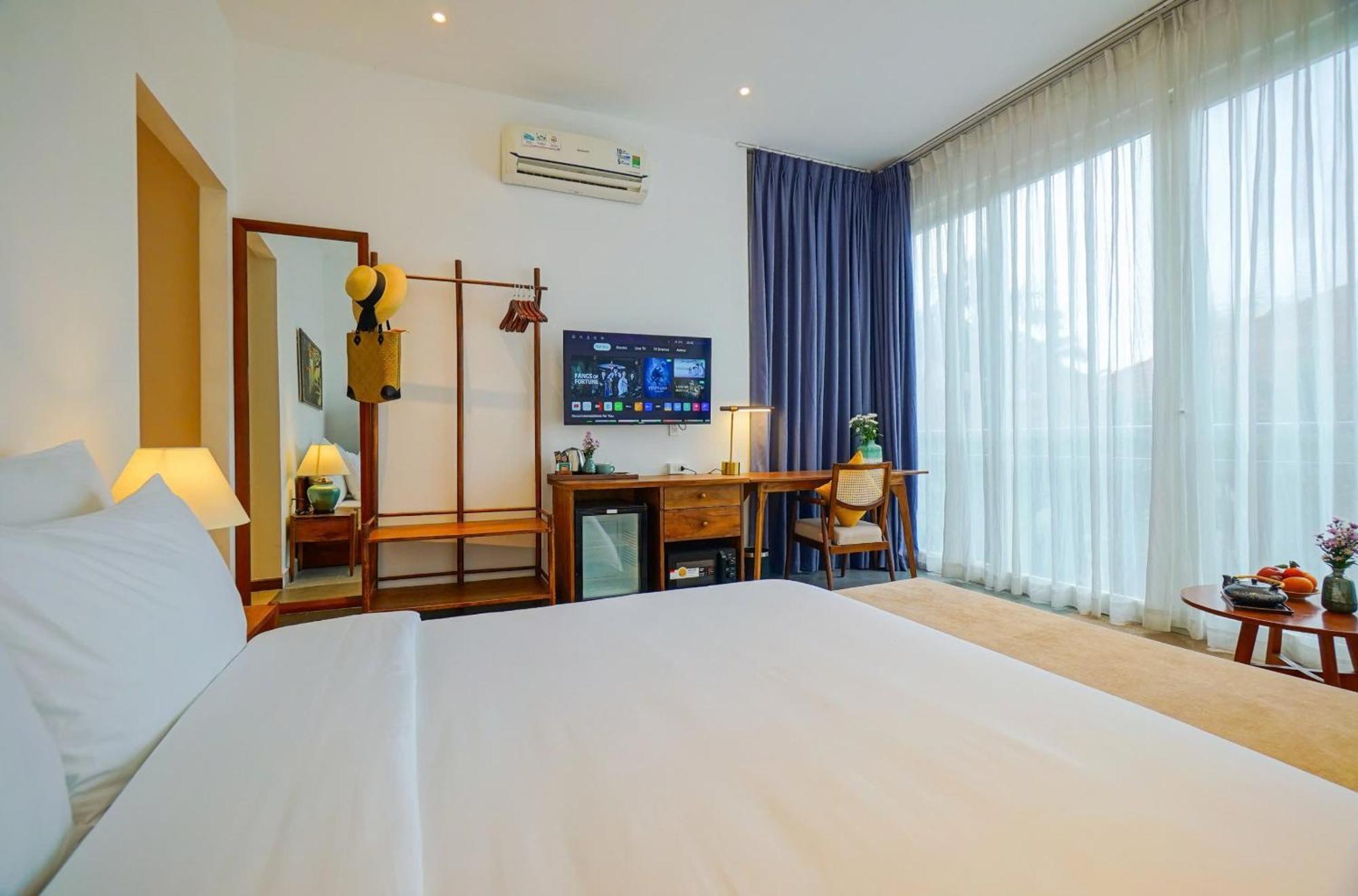 Nexus House Lang Bao Chi Khách sạn 4*