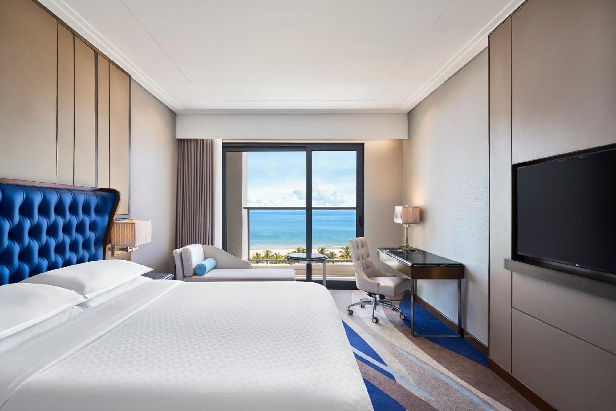 Four Points By Sheraton Khách sạn 5*