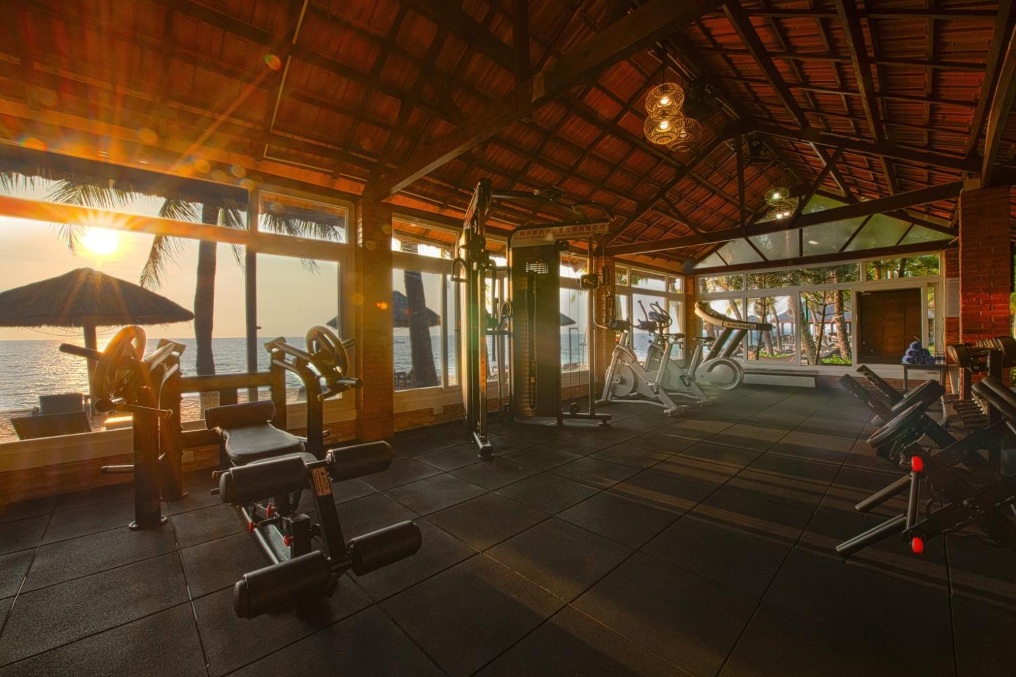 Famiana & - Breakfast Is Served As Brunch 6am30 To 1pm 4* Phu Quoc