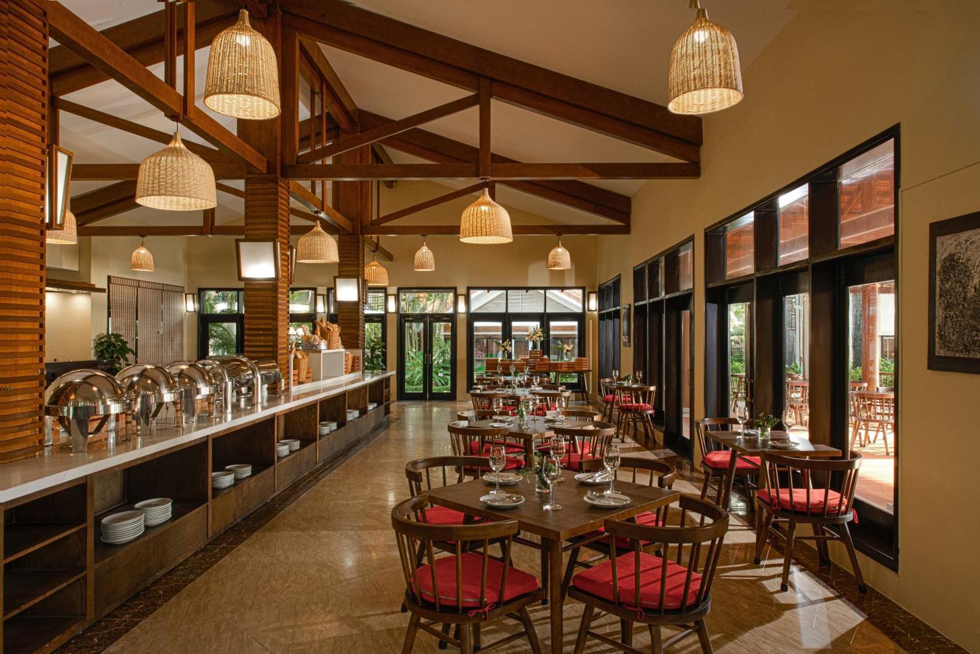 Famiana & - Breakfast Is Served As Brunch 6am30 To 1pm Resort 4*