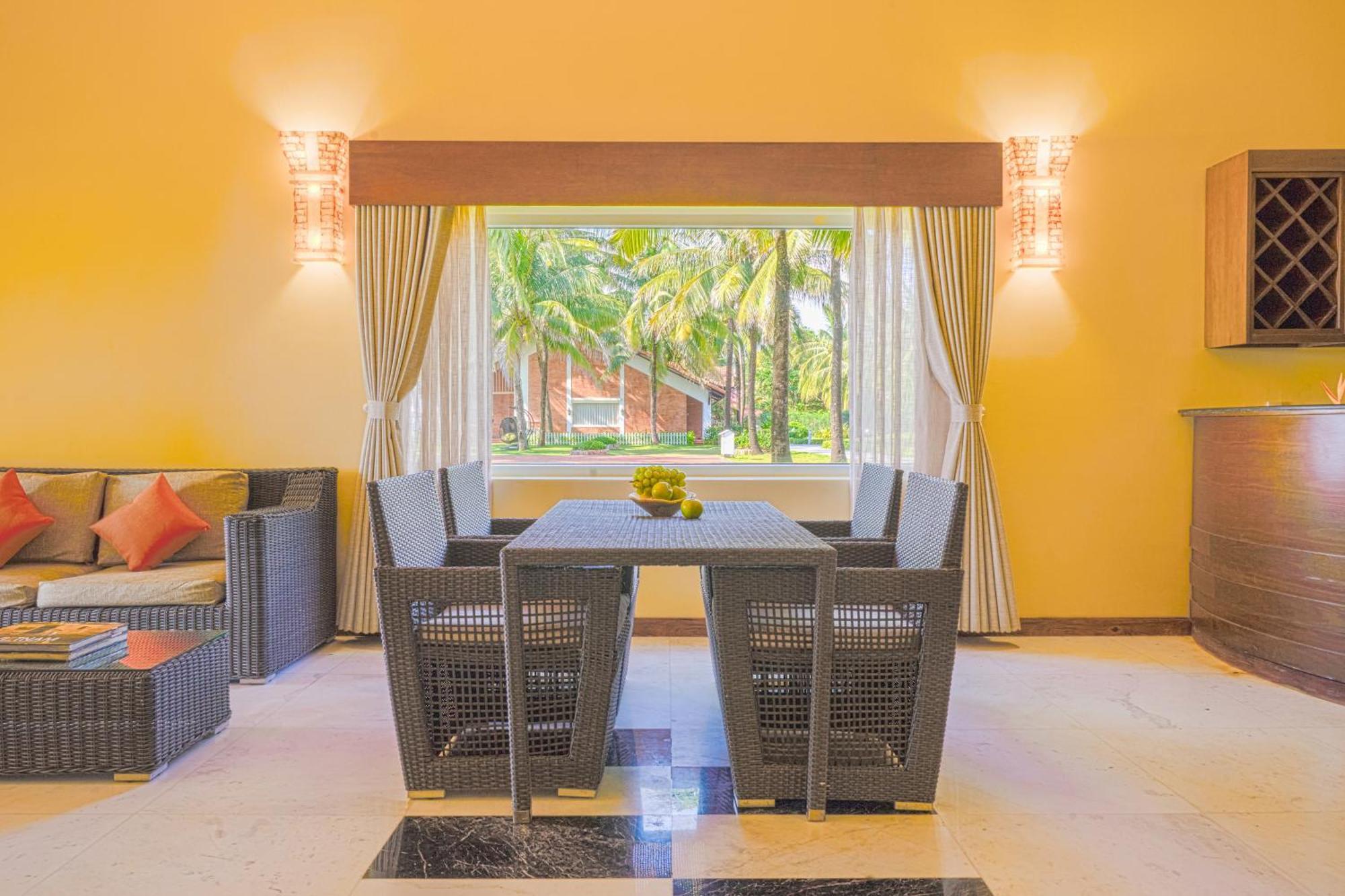 Famiana & - Breakfast Is Served As Brunch 6am30 To 1pm 4* Phu Quoc