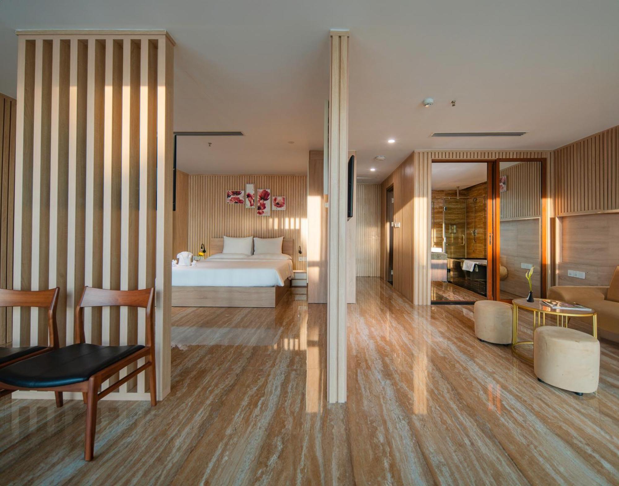Emerald Bay & Hotel 5*