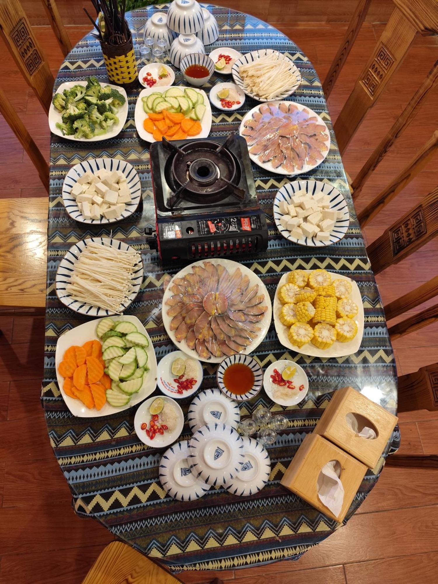 Lodge Hmong Eco