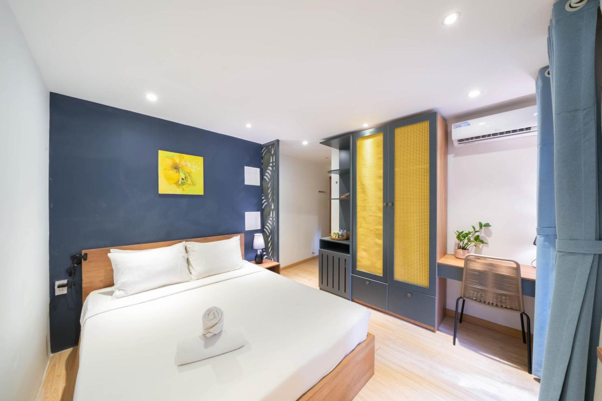 Lantana House Boutique By Haviland *
