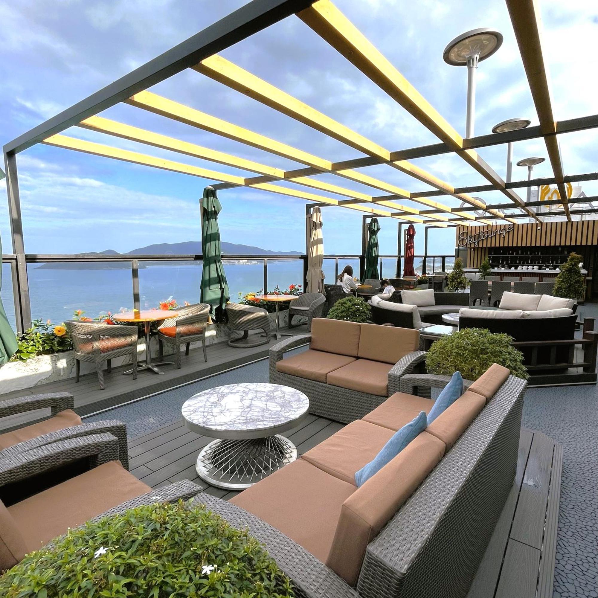 Queen Ann Hotel Nha Trang