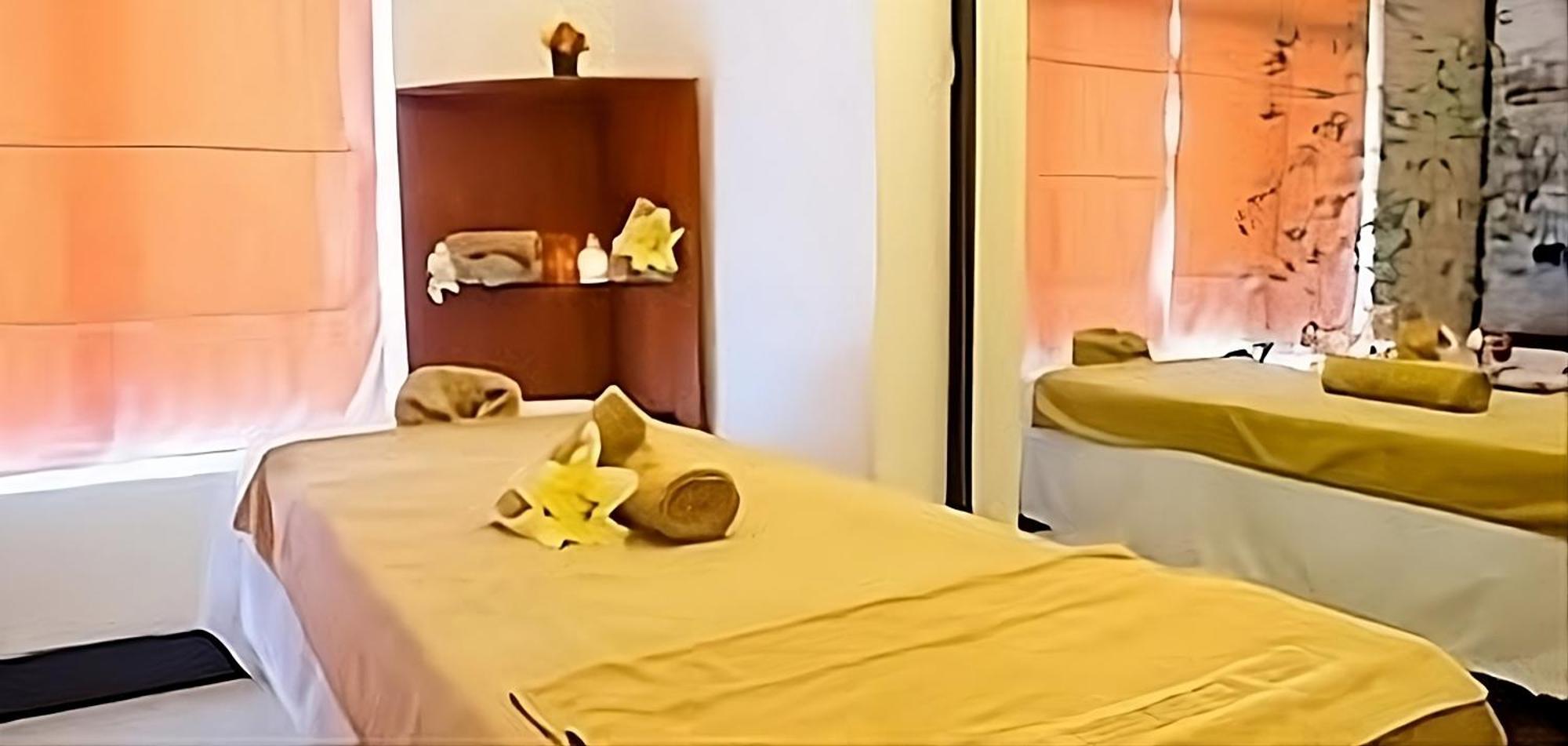 Maro & Hotel 4*