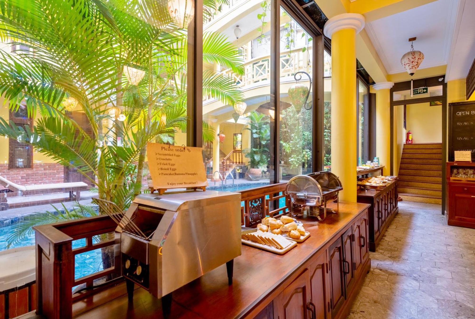 Thanh 1 Khách sạn Hội An