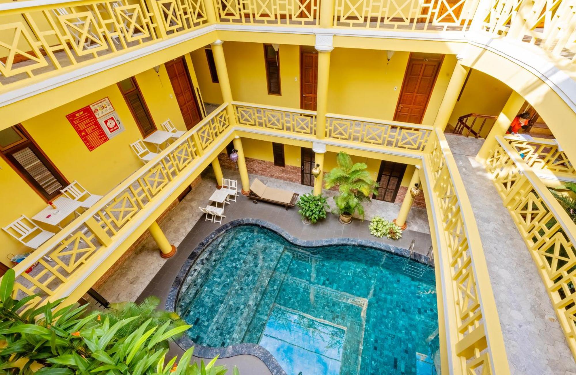 Khách sạn Thanh 1 2*