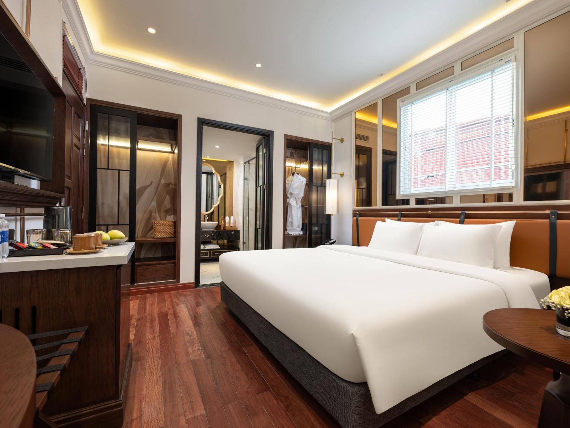 Khách sạn Minerva Premium