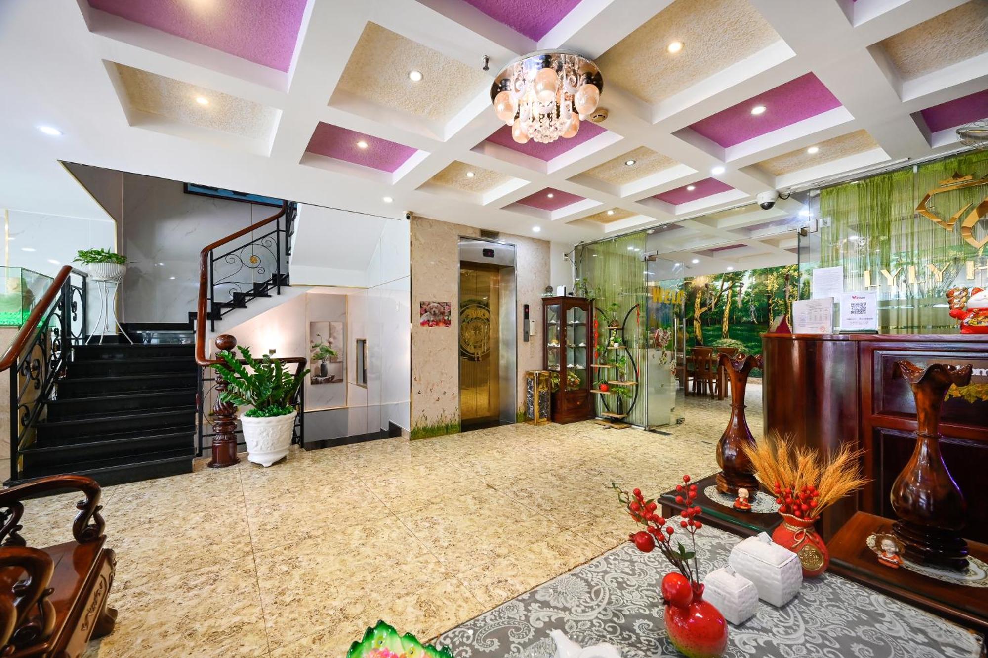 Ly Ly 3* TP. Hồ Chí Minh