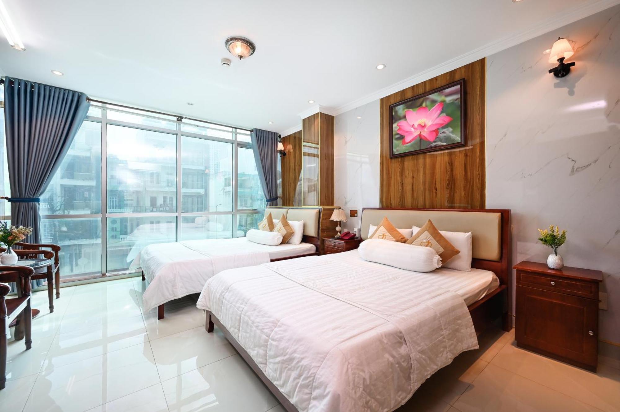Ly Ly 3* TP. Hồ Chí Minh