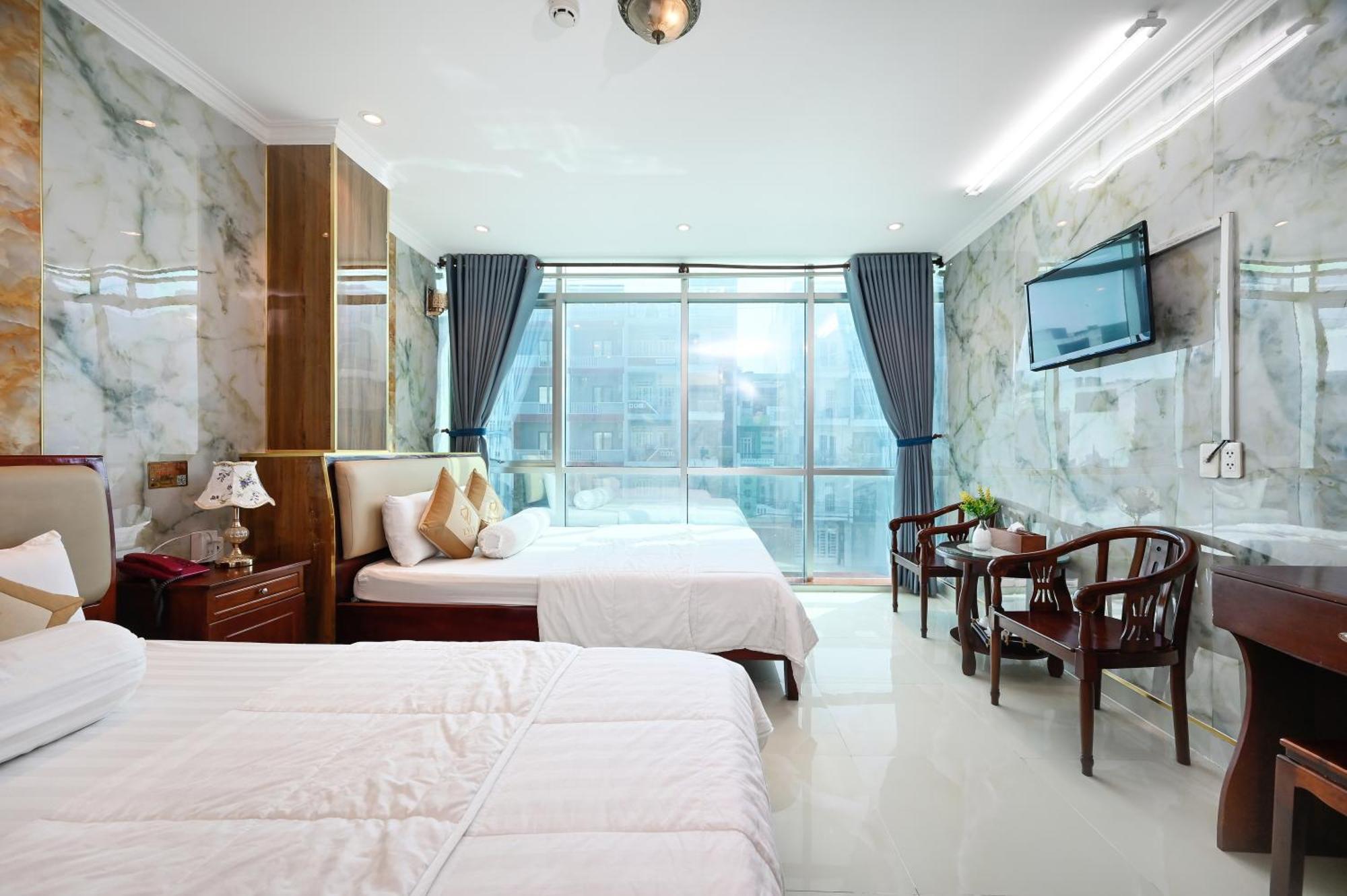 Ly Ly Khách sạn TP. Hồ Chí Minh