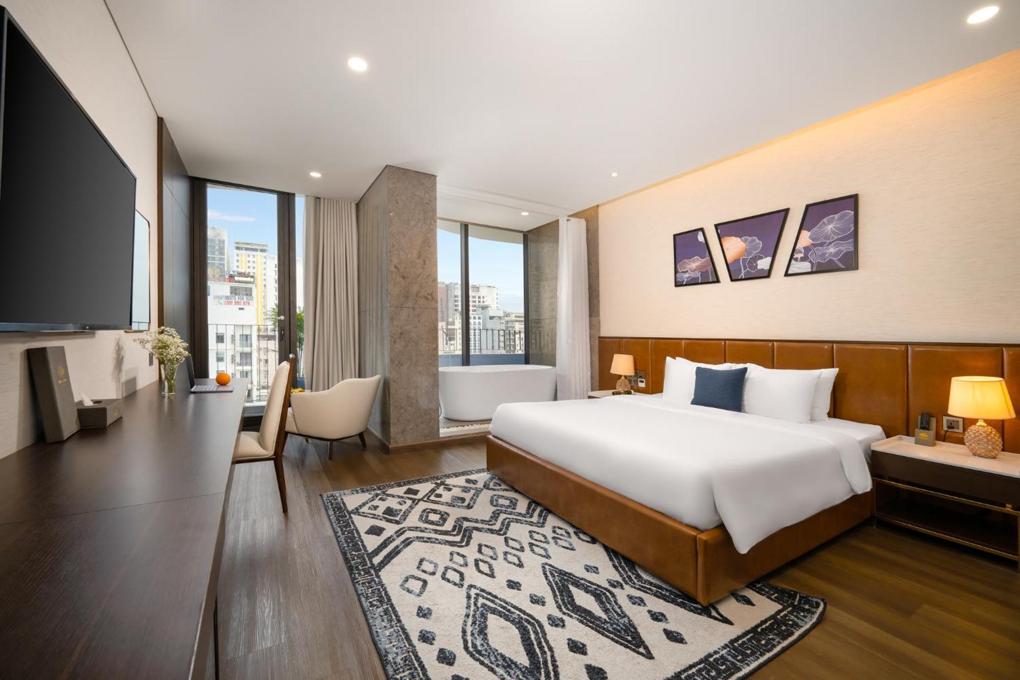 Hotel Golden Lotus Grand - Panoramic Rooftop Bar & Daily Afternoon Tea Da Nang