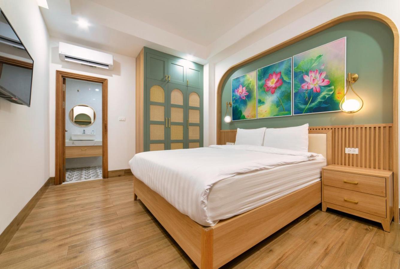 Lotus Hillside 3*