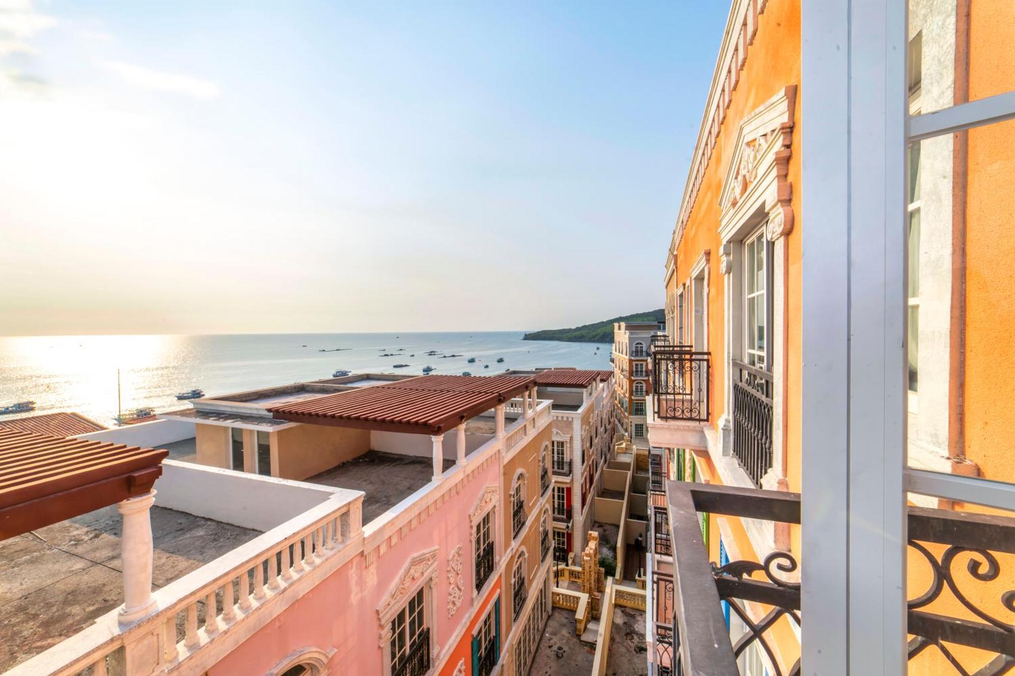 Khách sạn Lotus Hillside 3*