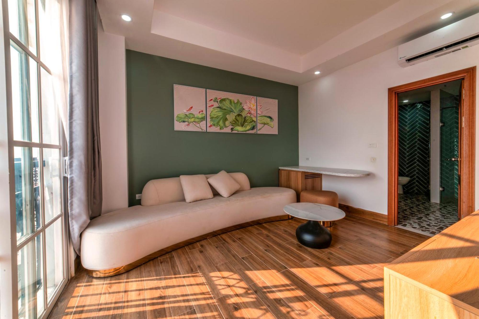Khách sạn Lotus Hillside 3*