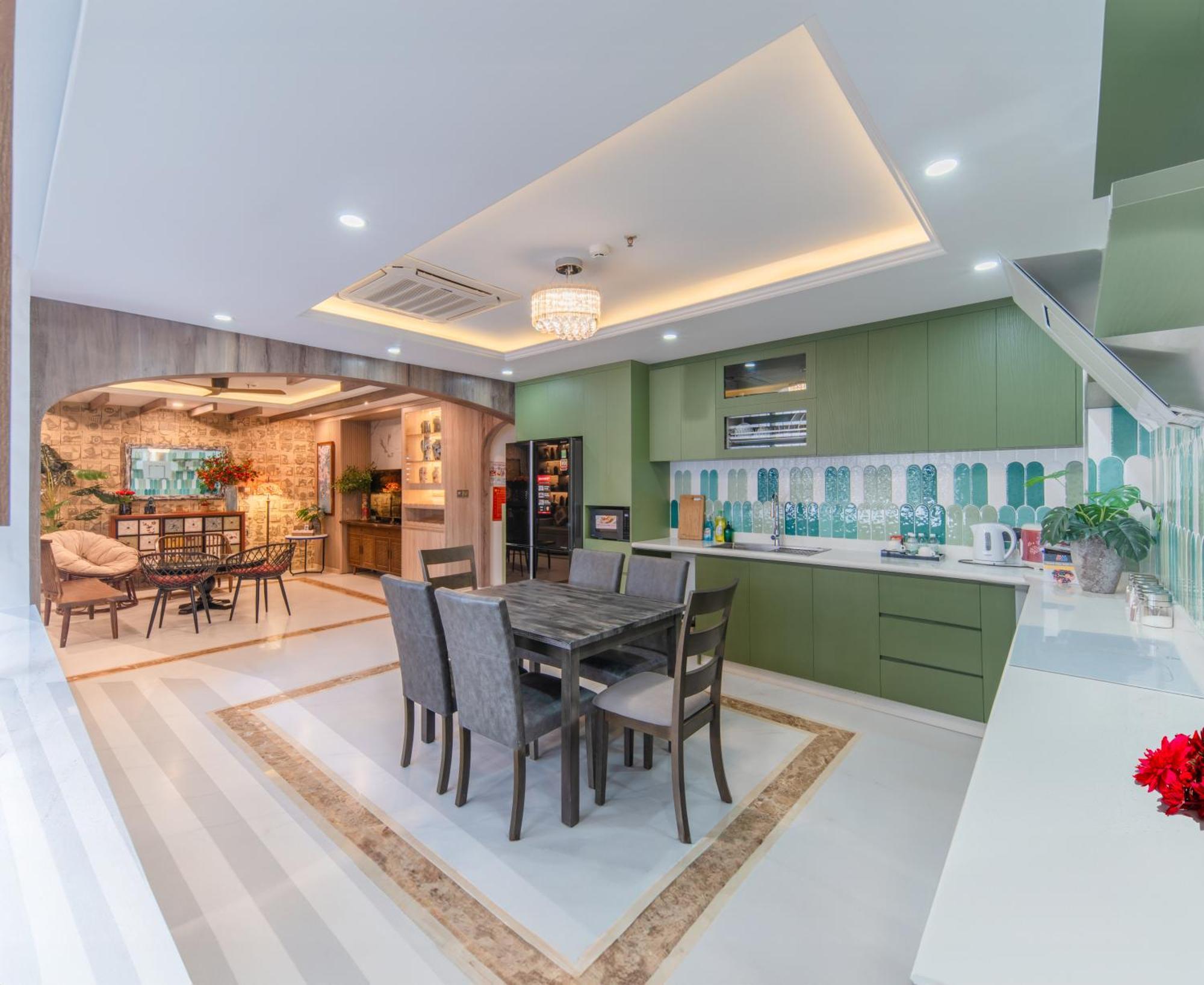 Aaron Boutique 4* Nha Trang