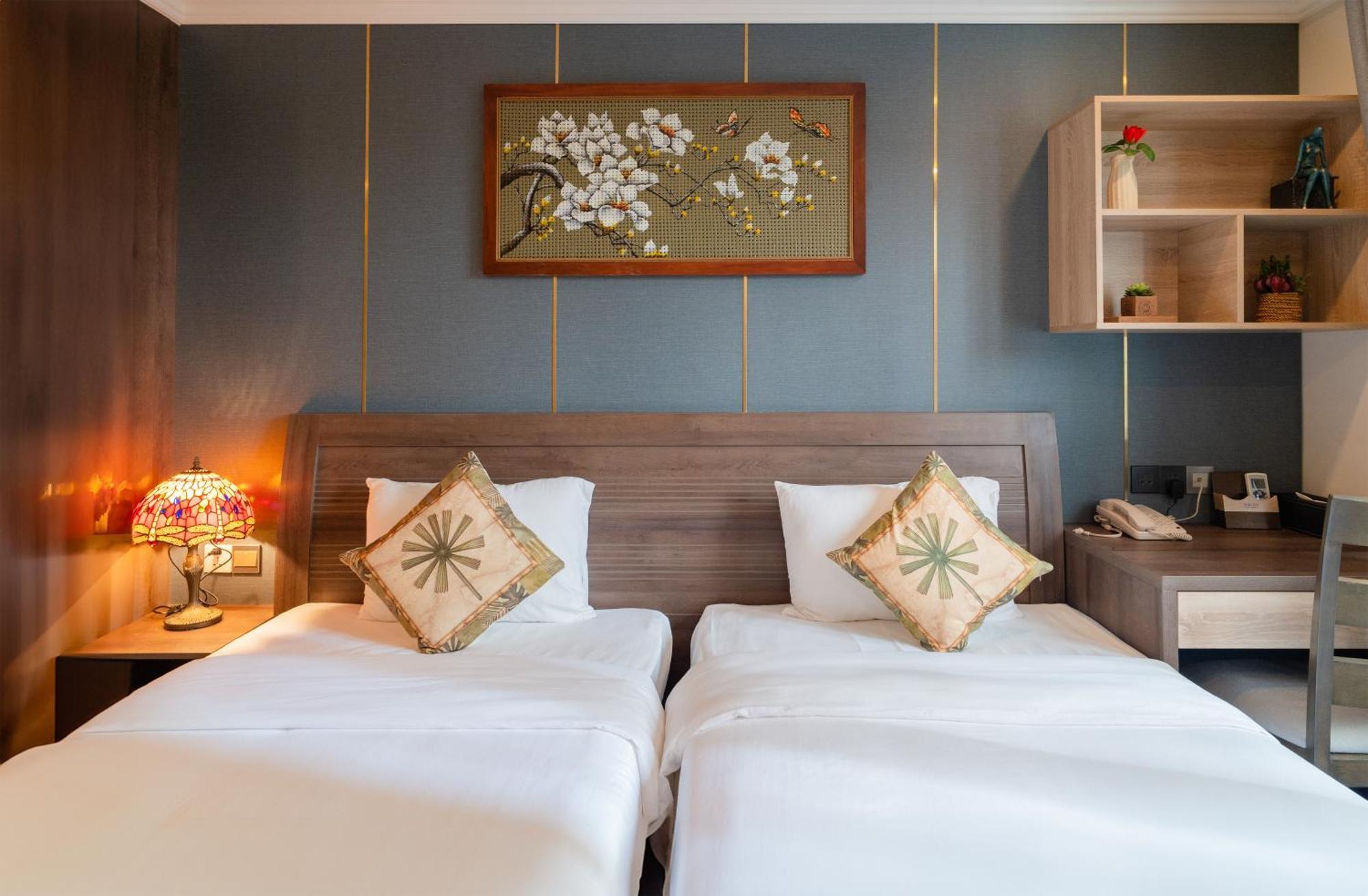 Aaron Boutique 4*