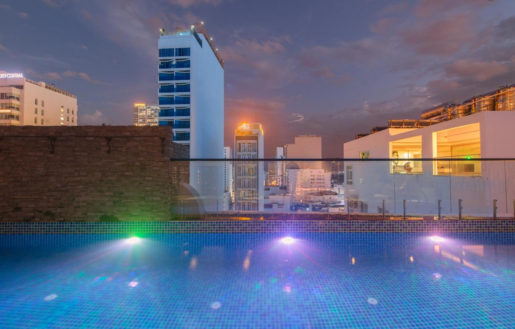 Aaron Boutique Nha Trang