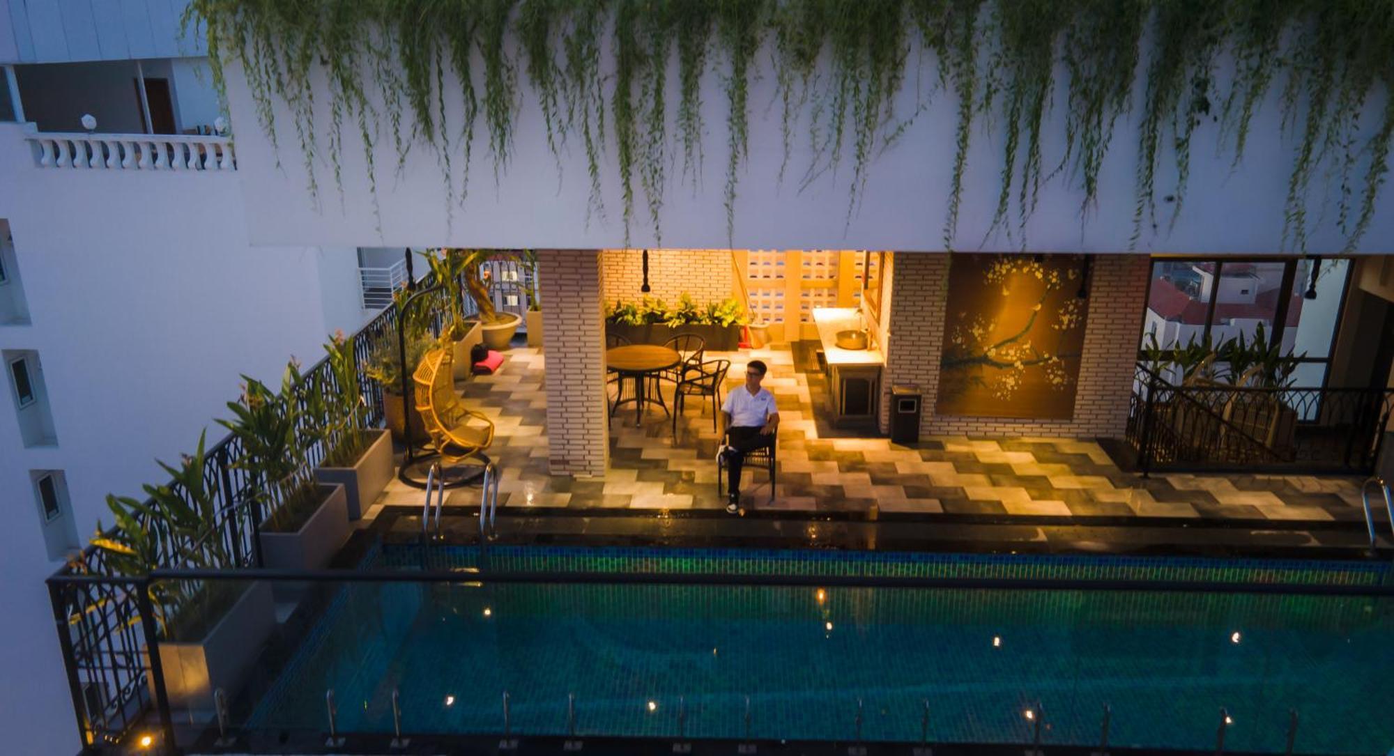 Aaron Boutique Hotel