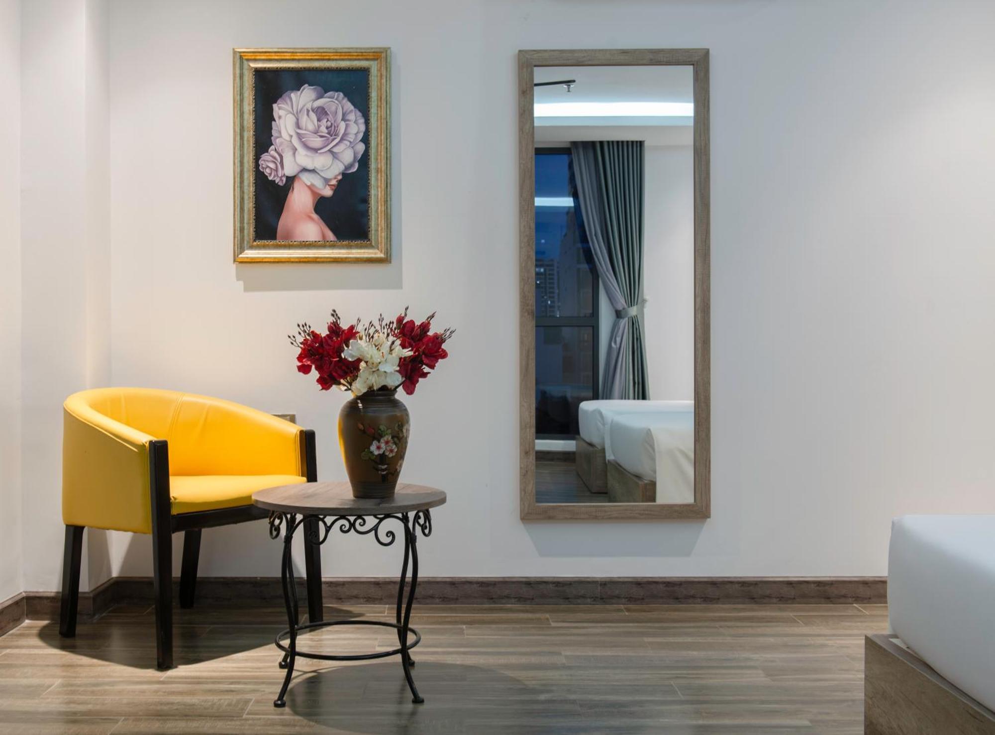 Aaron Boutique Hotel 4*