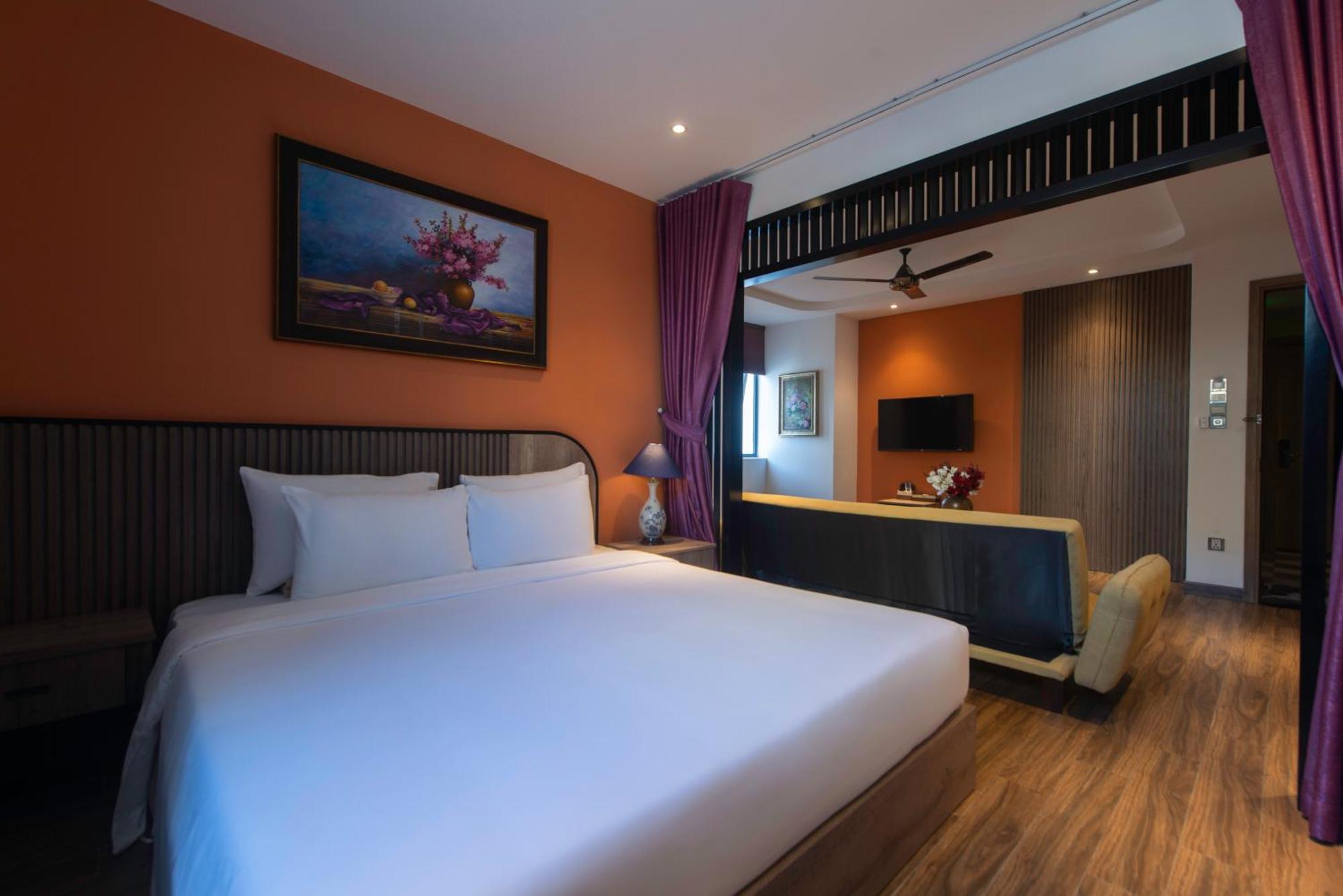 Aaron Boutique Nha Trang