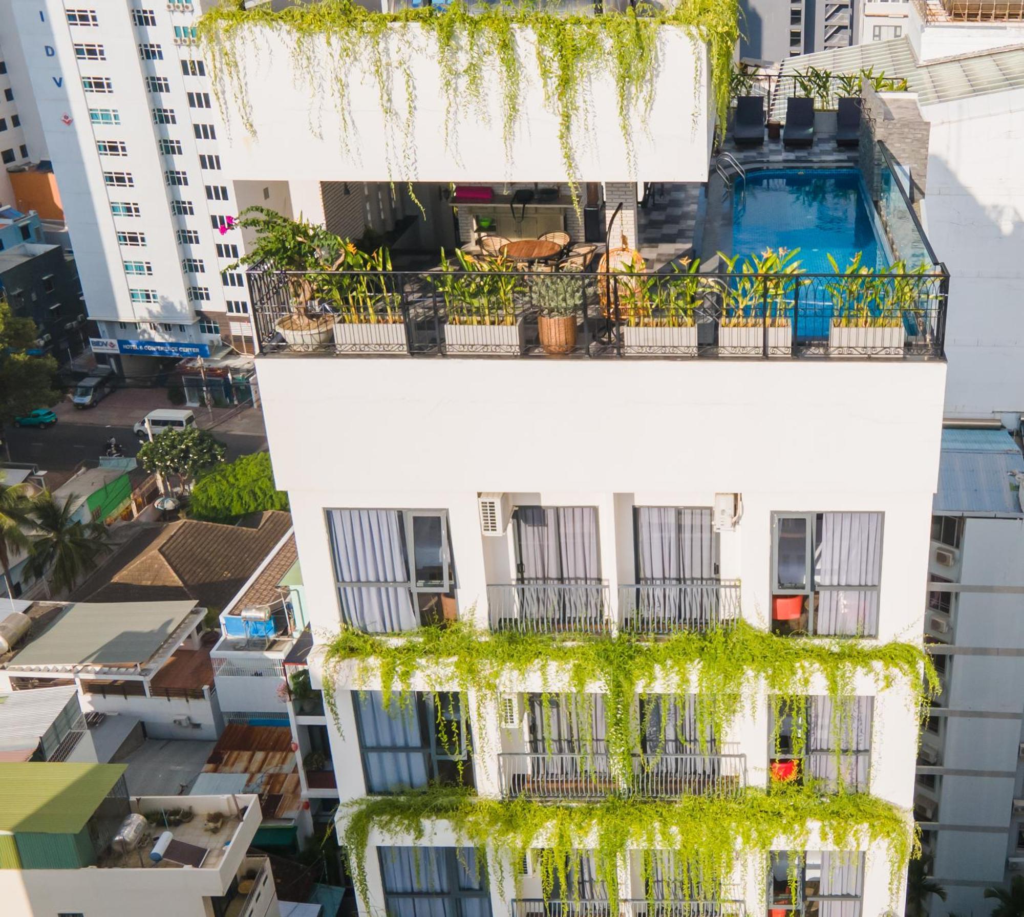 Aaron Boutique Hotel 4*