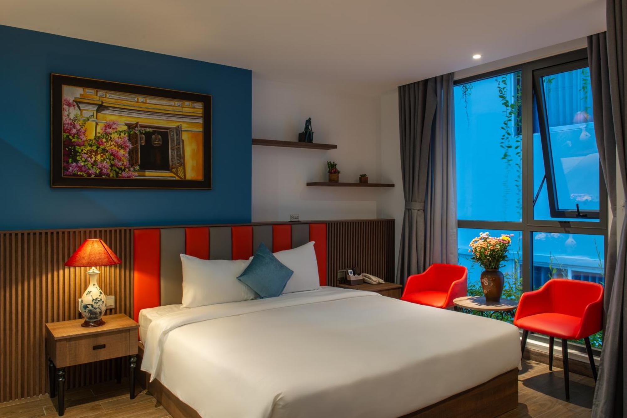 Aaron Boutique 4* Nha Trang