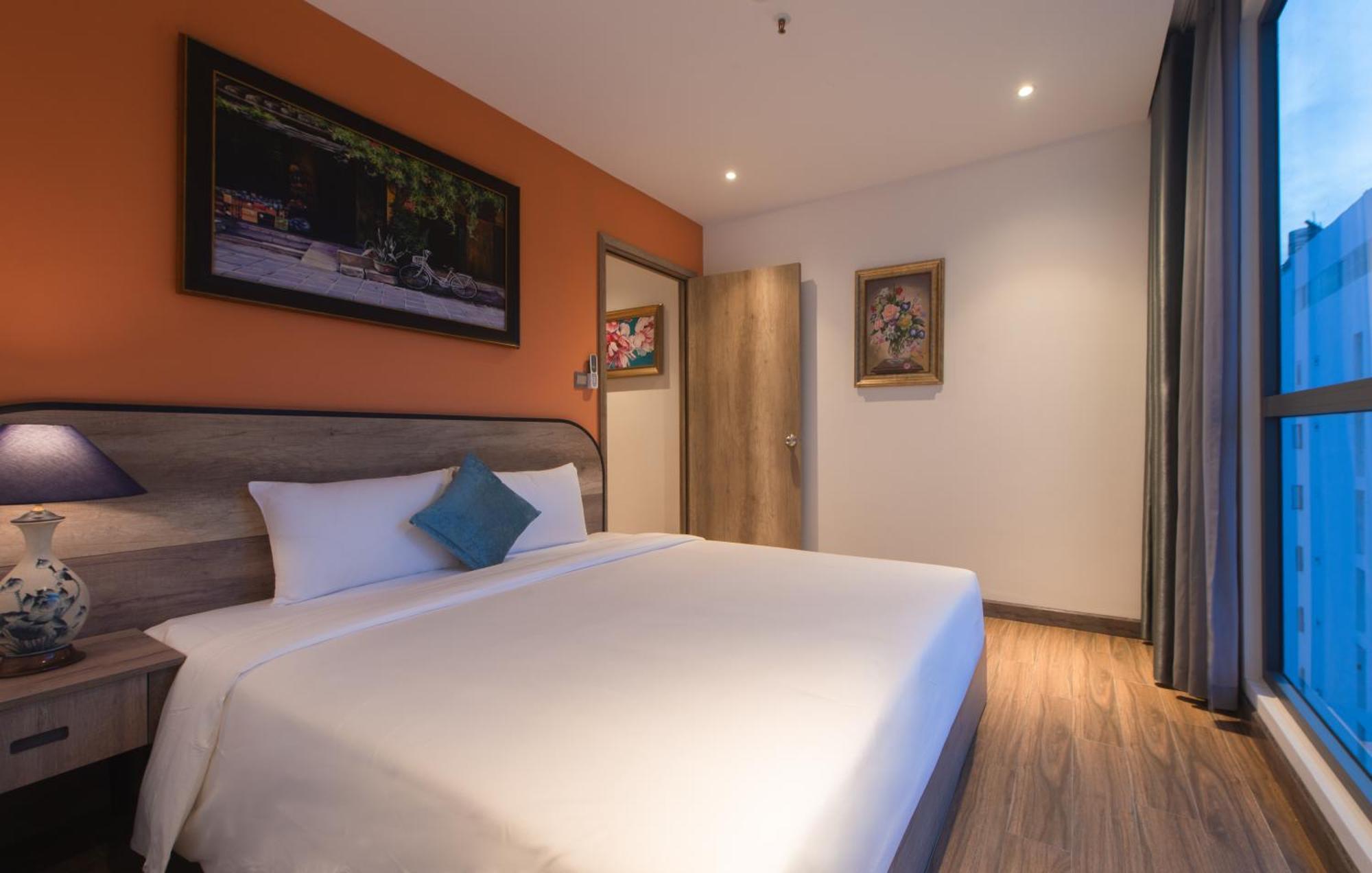 Aaron Boutique Hotel 4*