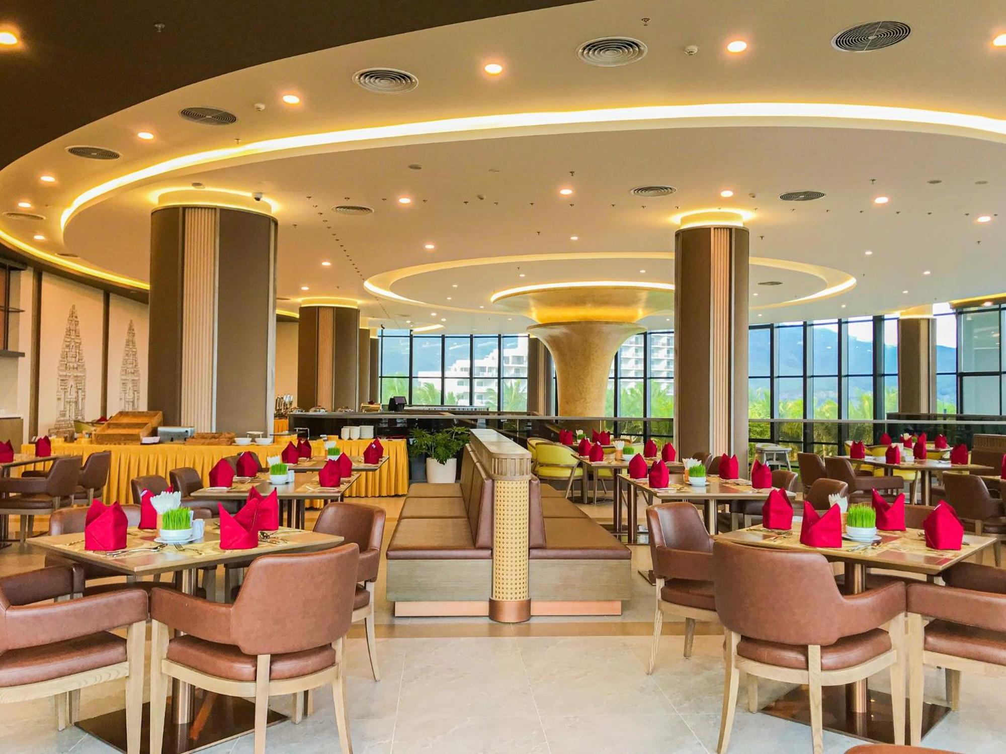 Resort Aquamarine Beachfront & 5*