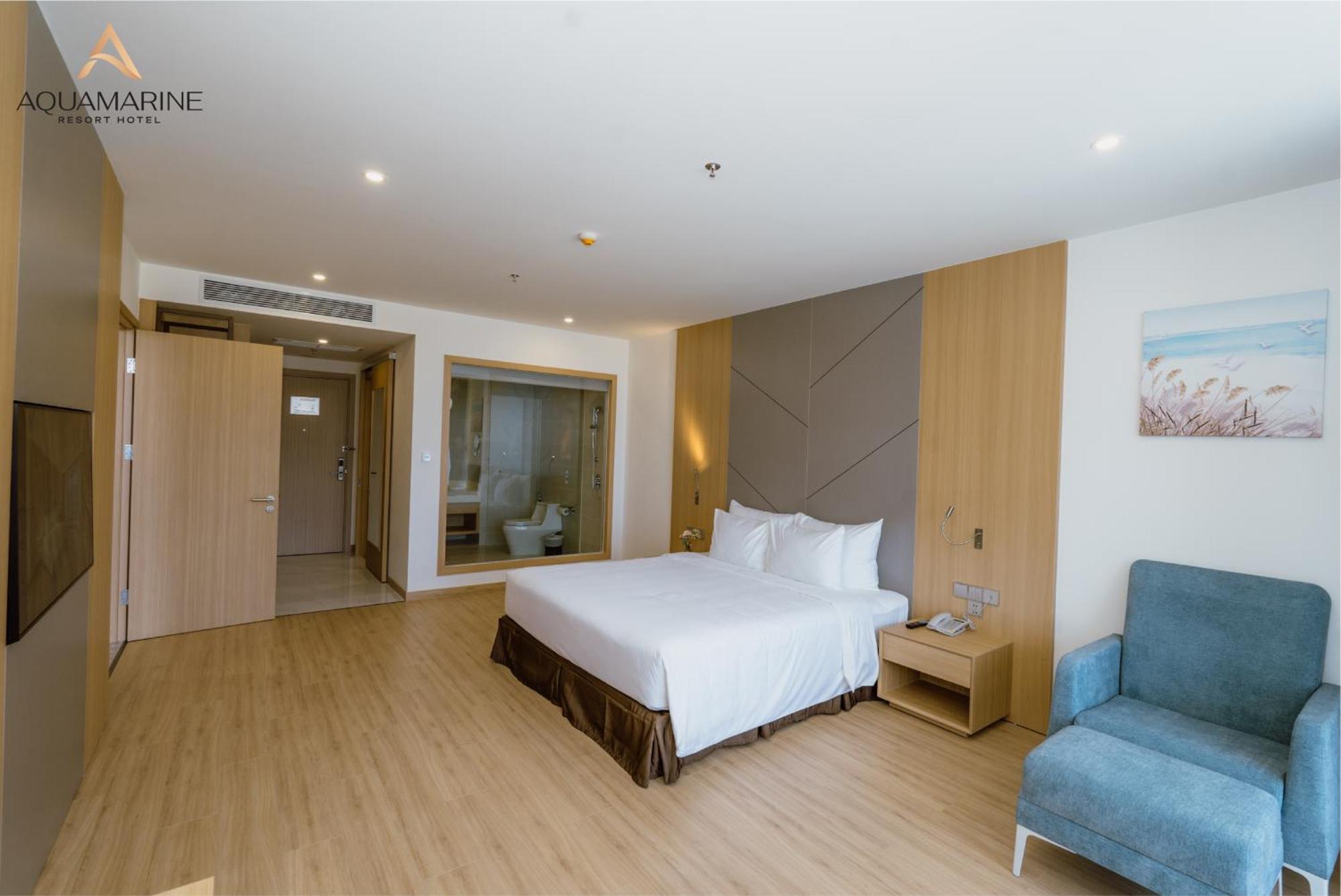 Resort Aquamarine Beachfront & Cam Ranh