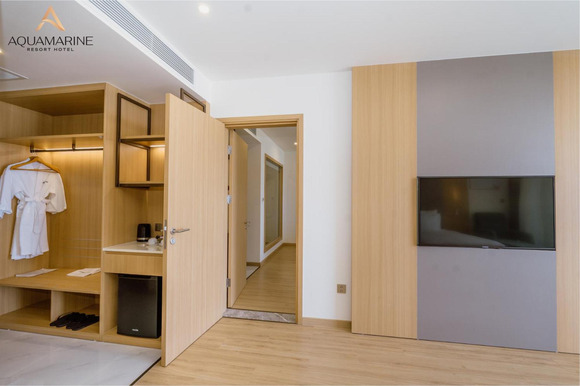 Aquamarine Beachfront & 5* Cam Ranh
