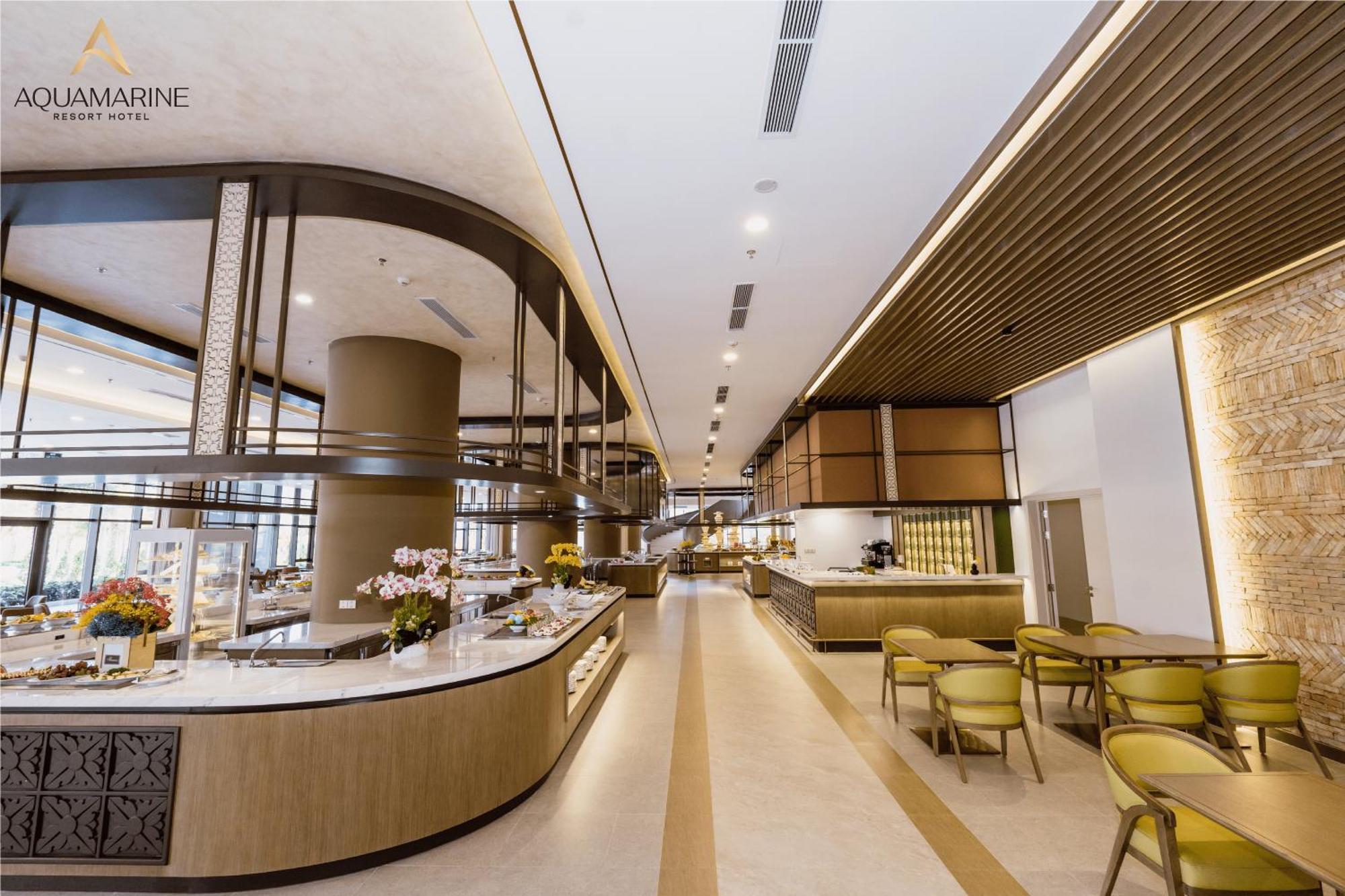 Aquamarine Beachfront & Resort 5*