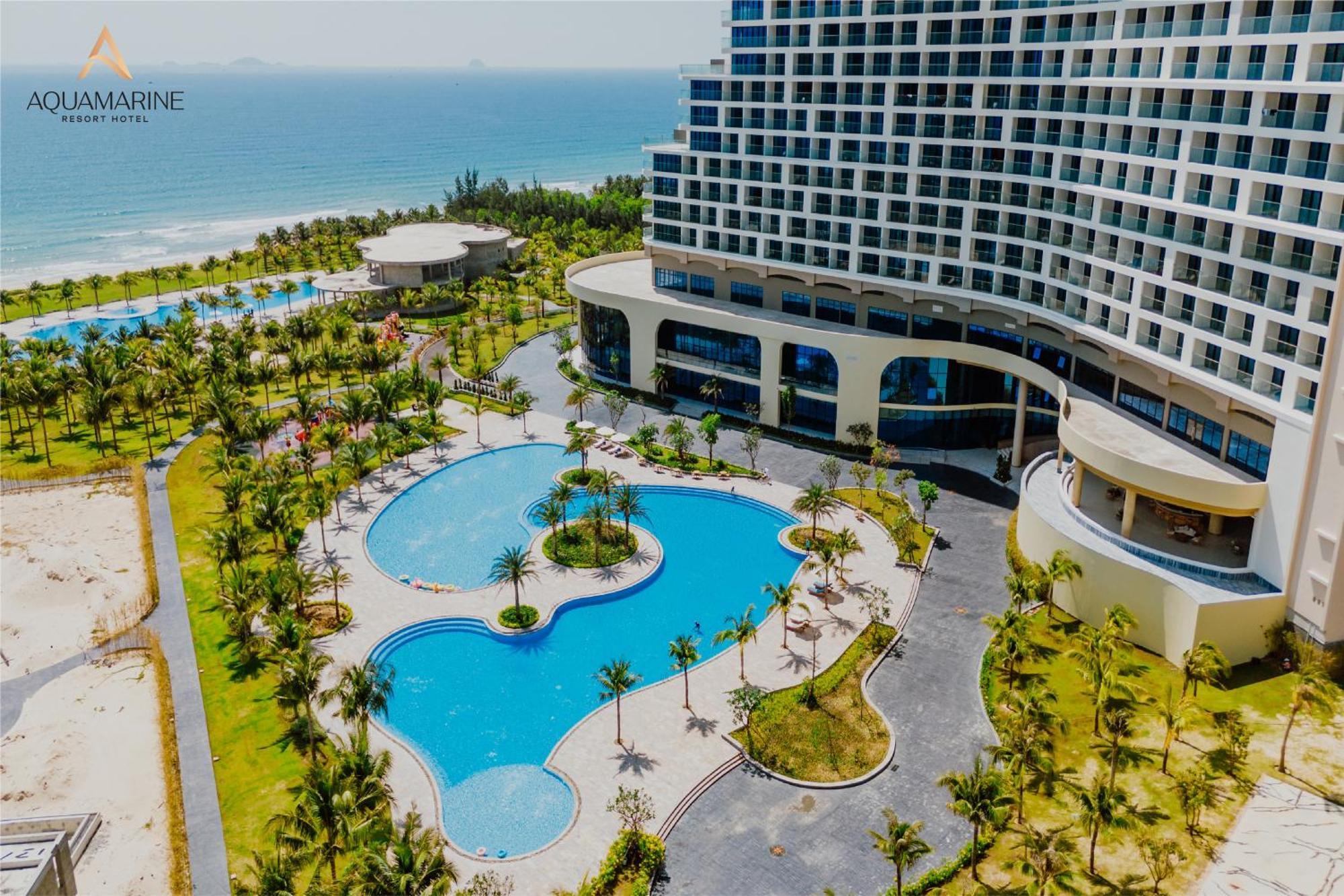 Aquamarine Beachfront & Resort
