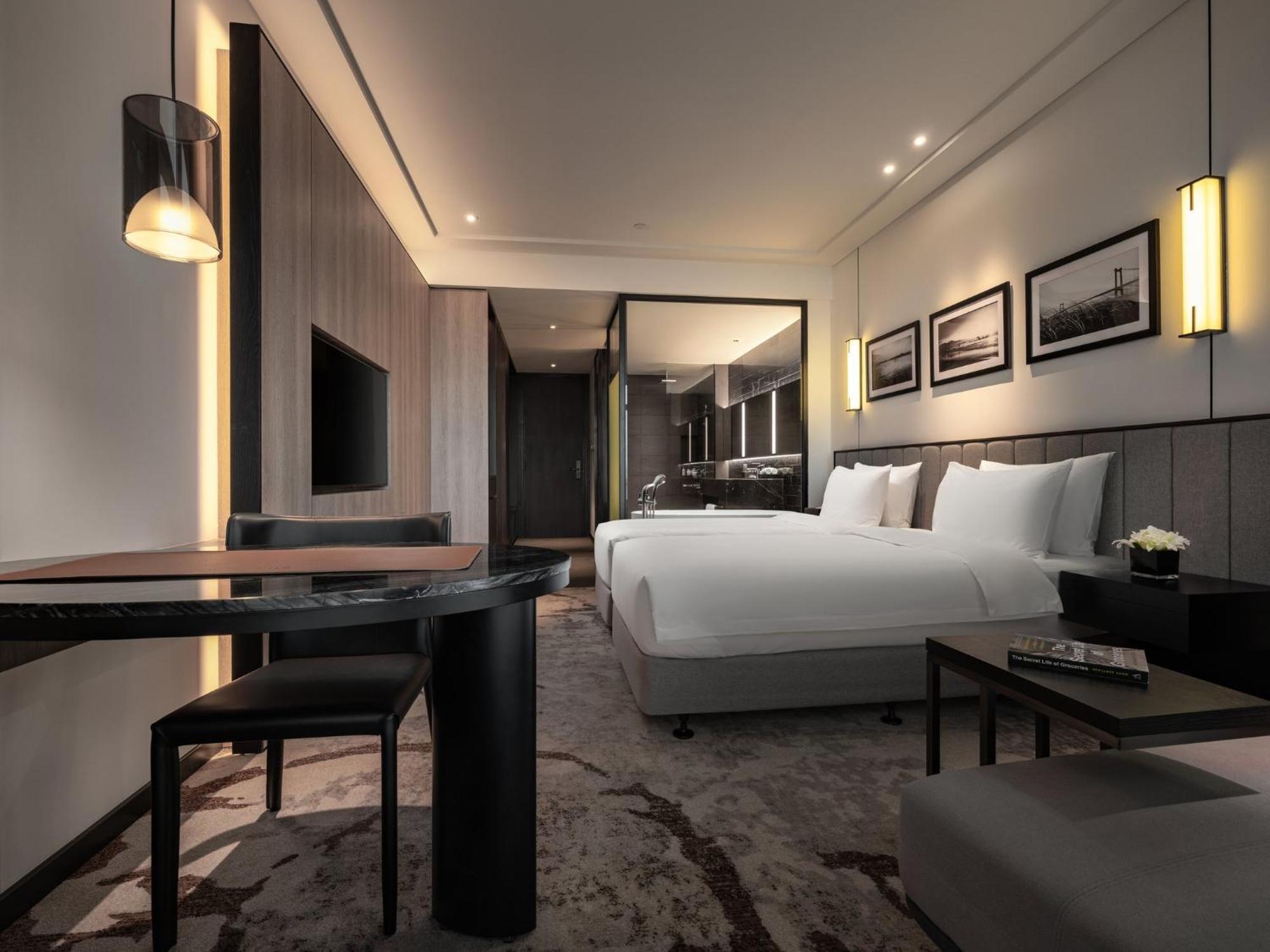 Hotel Crowne Plaza Centre By Ihg