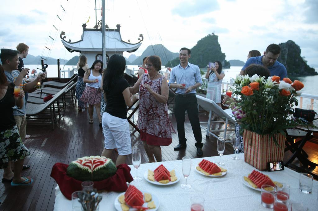  Imperial Cruises Ha Long
