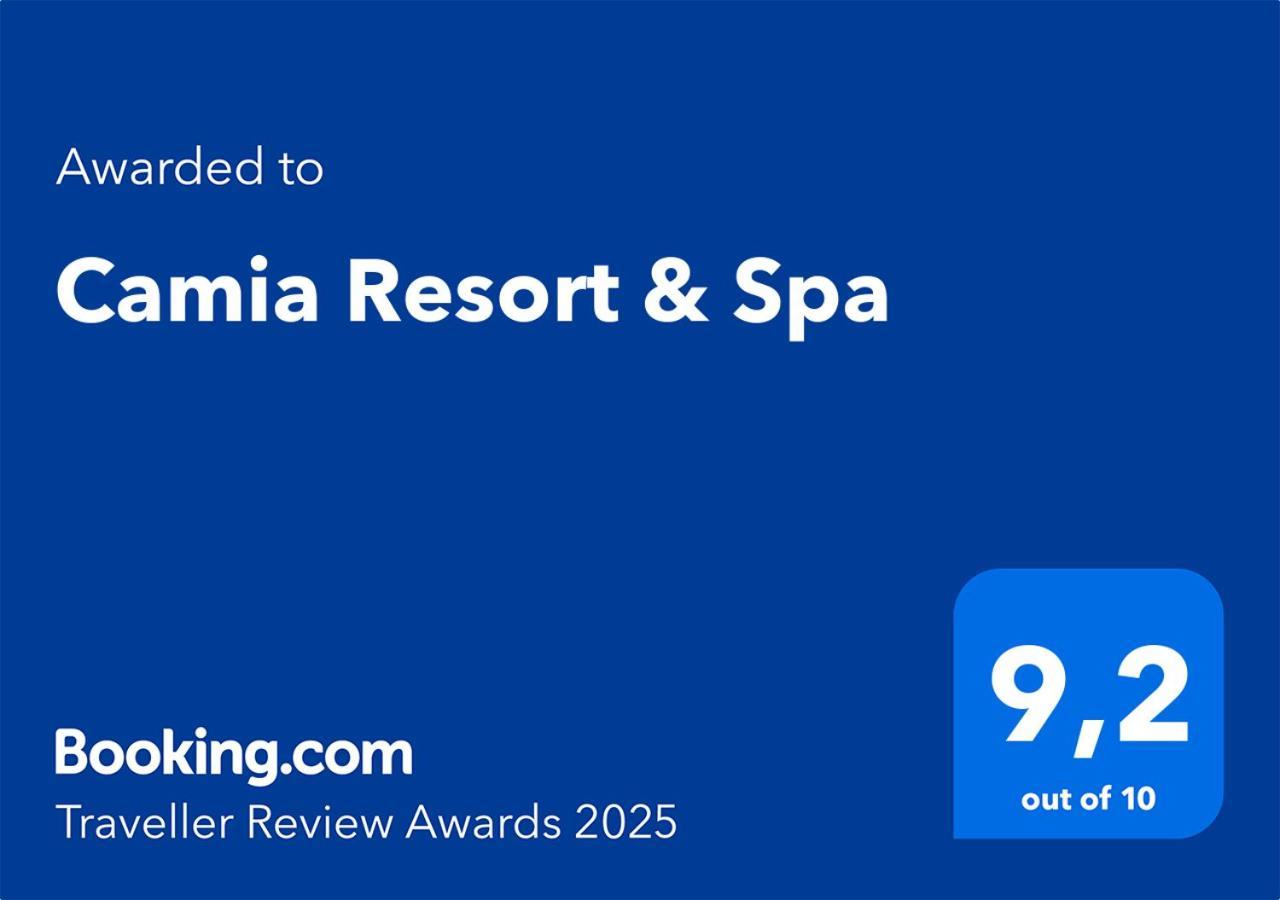 Resort Camia &