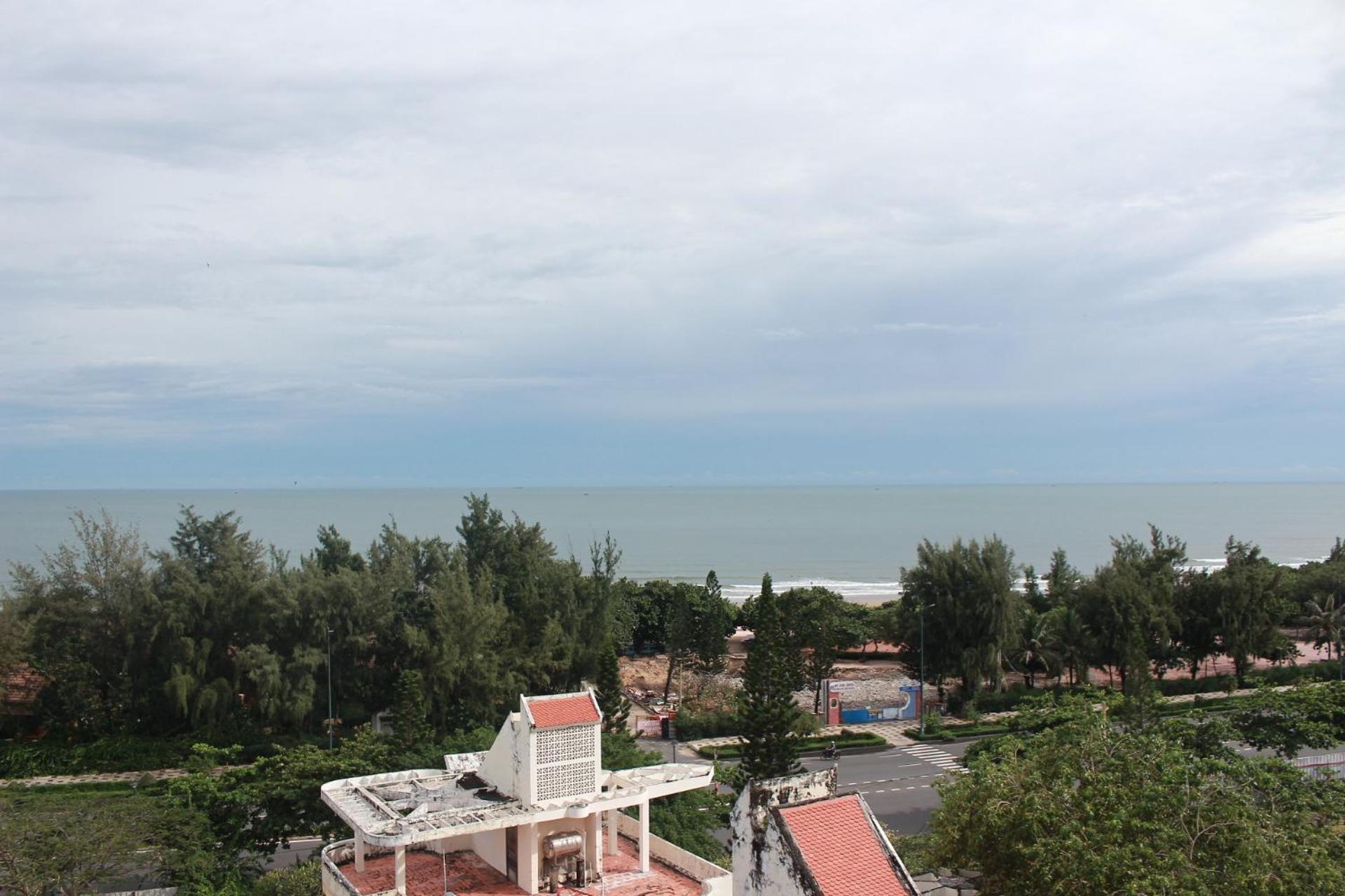 Hotel Ngoc By The Moment